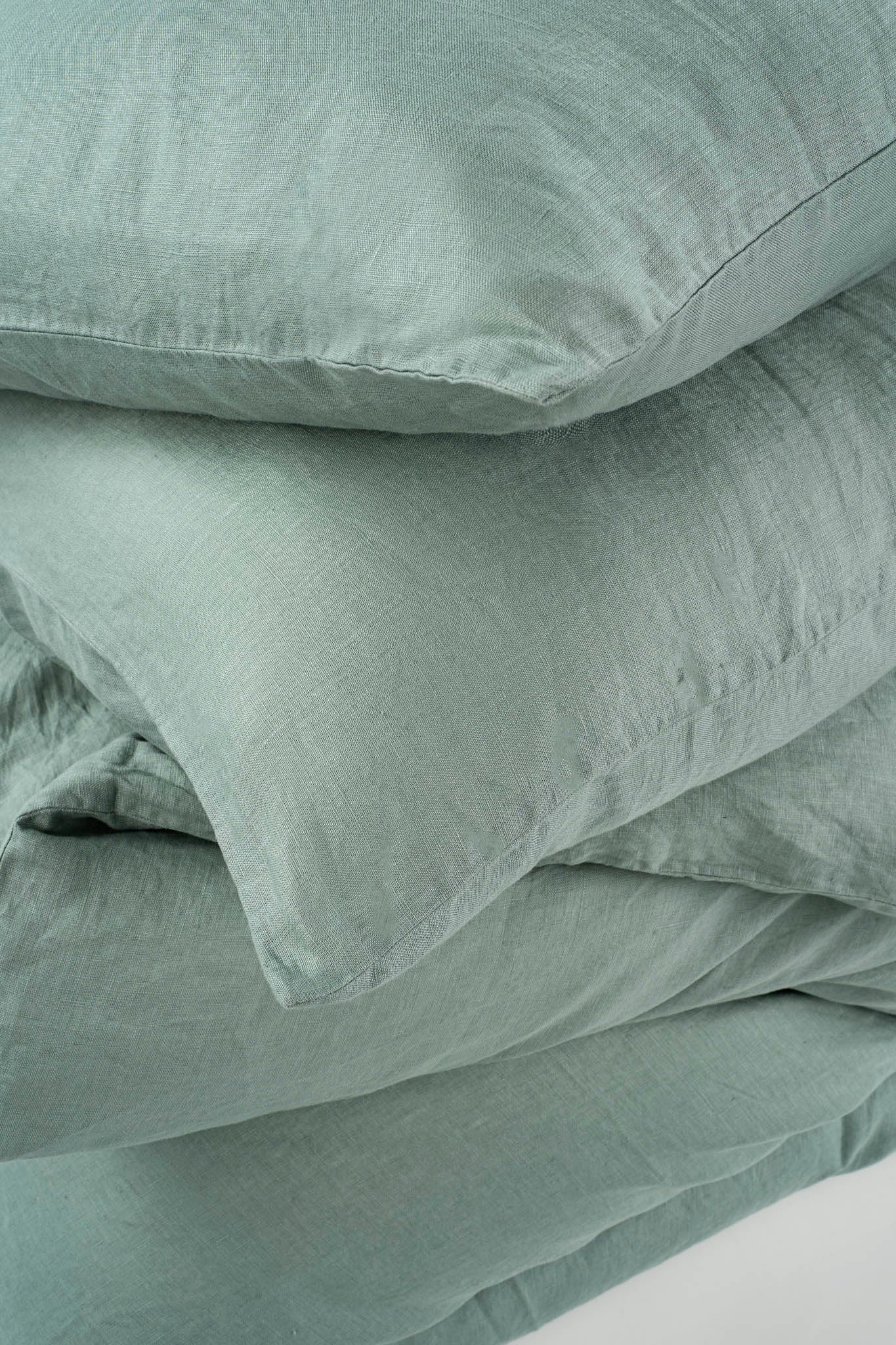 Reverie Linen King Duvet Set Mist - Image 2