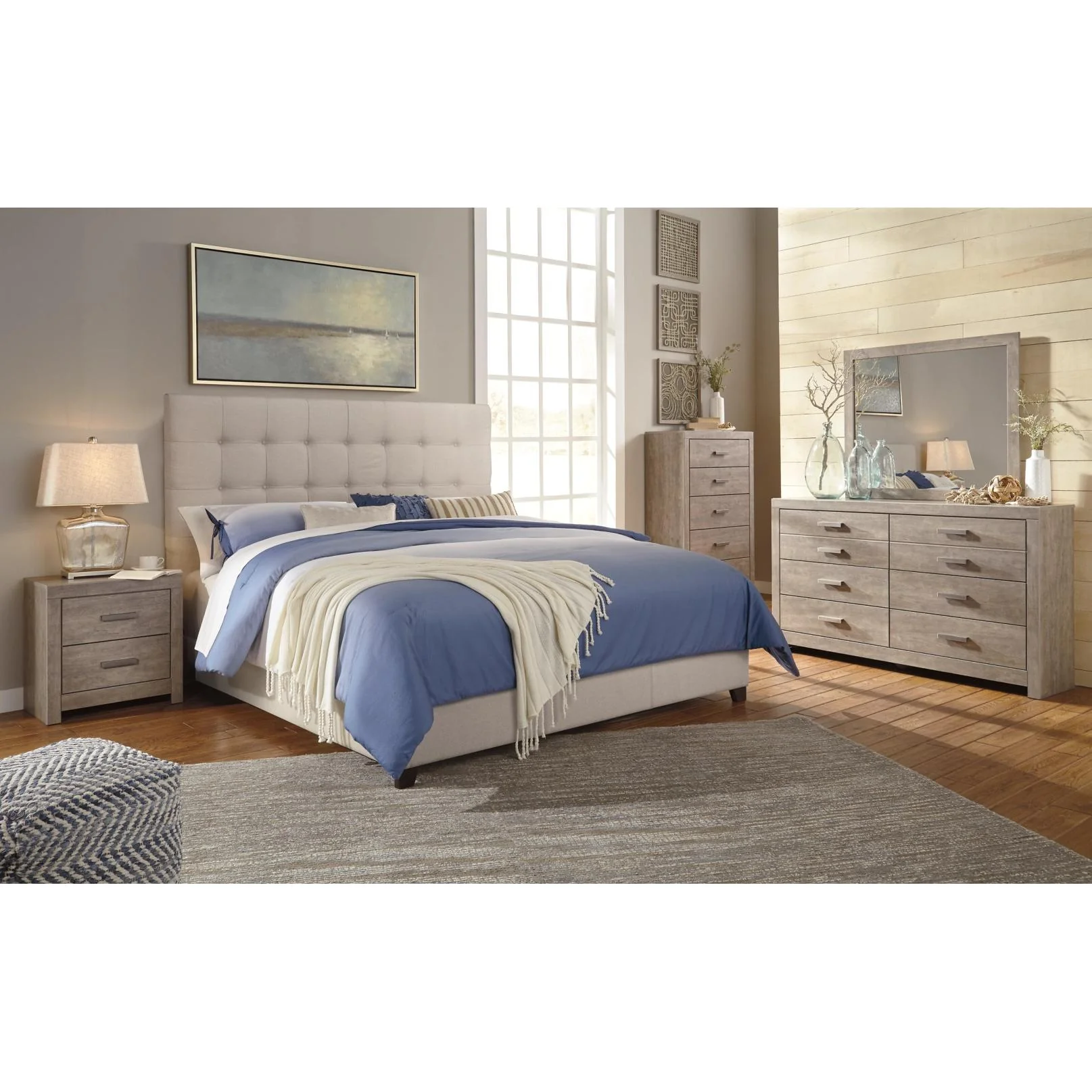 Signature Design by Ashley Dolante B130 5 pc Queen Upholstered Panel Bedroom Set - Image 1