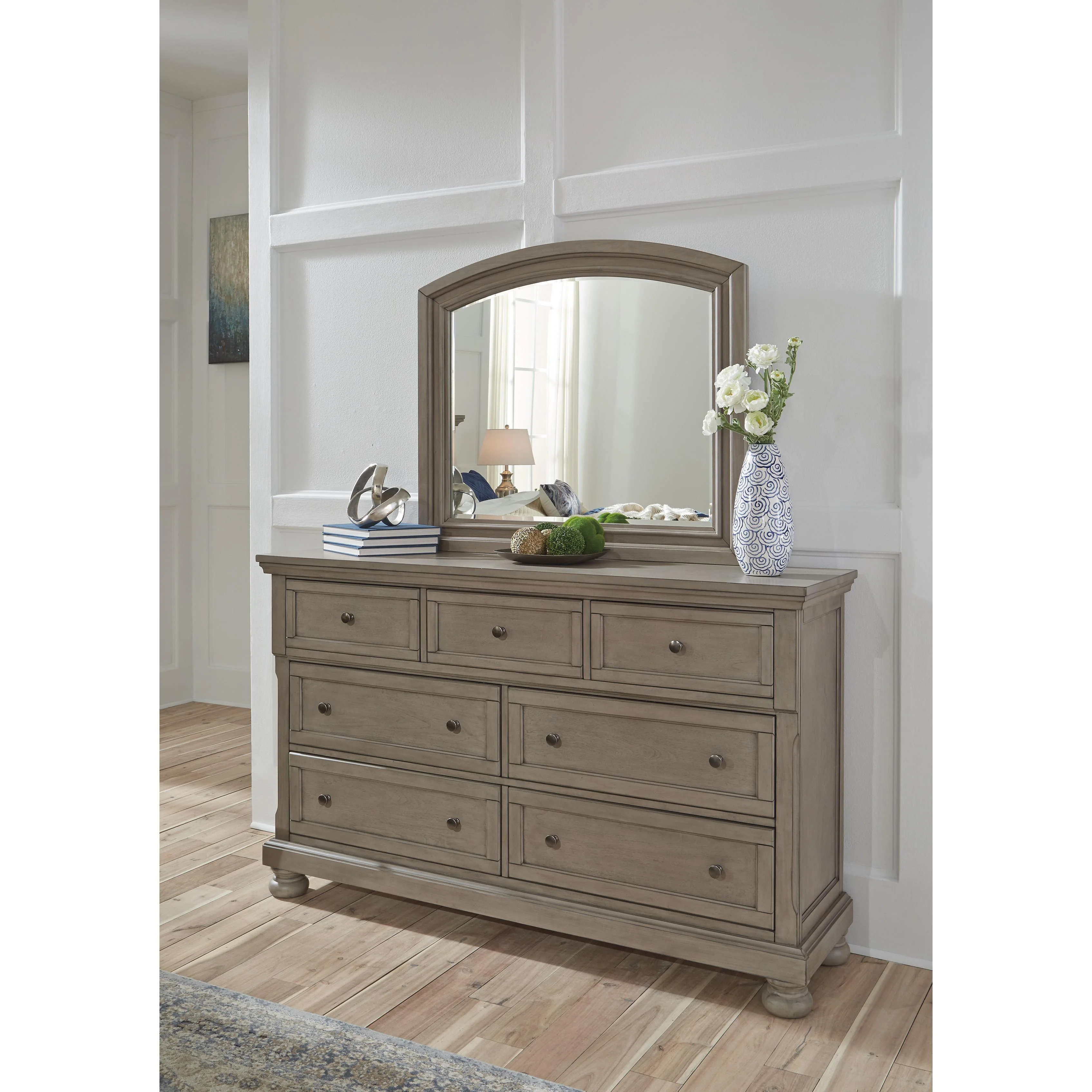 Signature Design by Ashley Lettner B733B40 6 pc King Panel Bedroom Set - Image 3