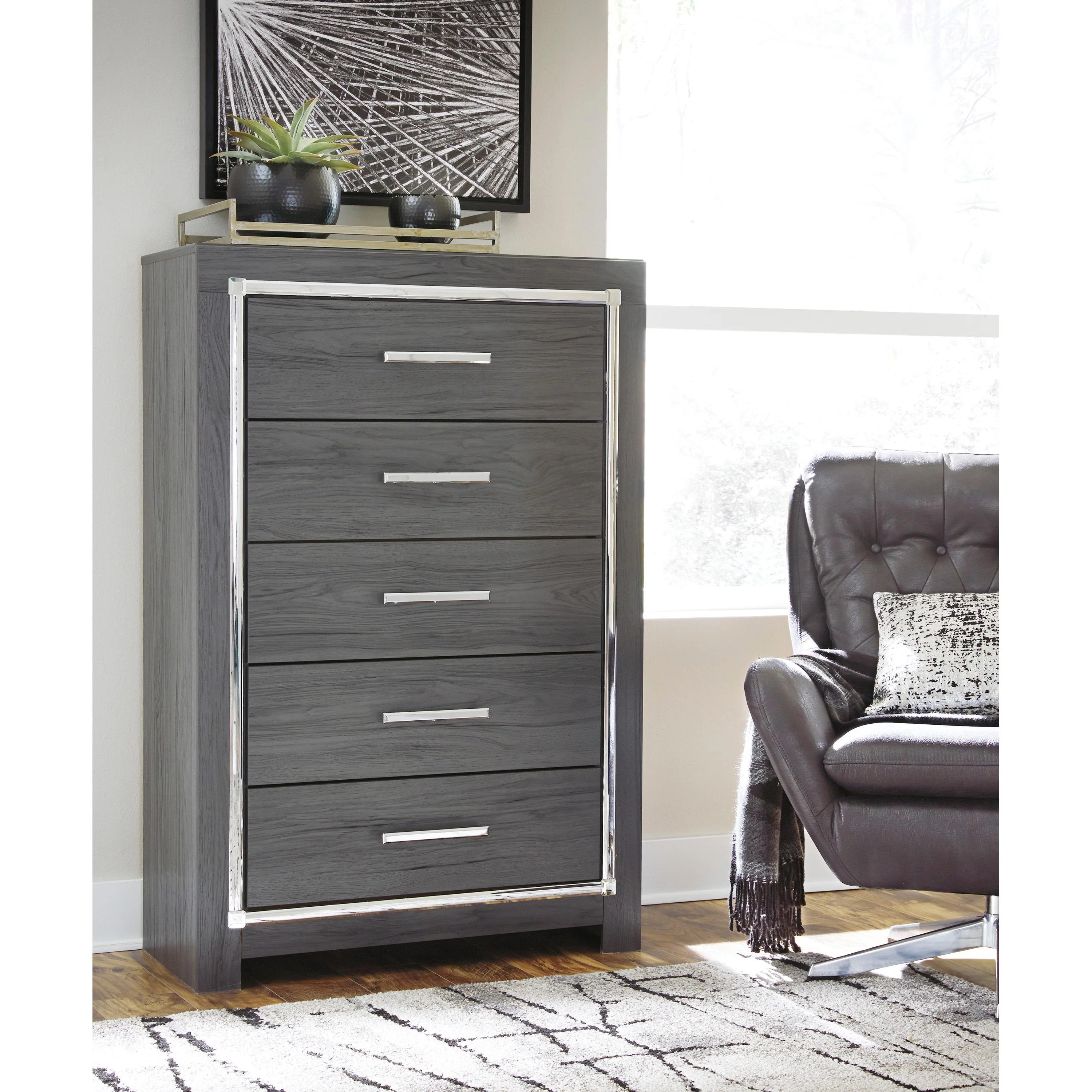 Signature Design by Ashley Lodanna B214B26 7 pc King Panel Bedroom Set - Image 3