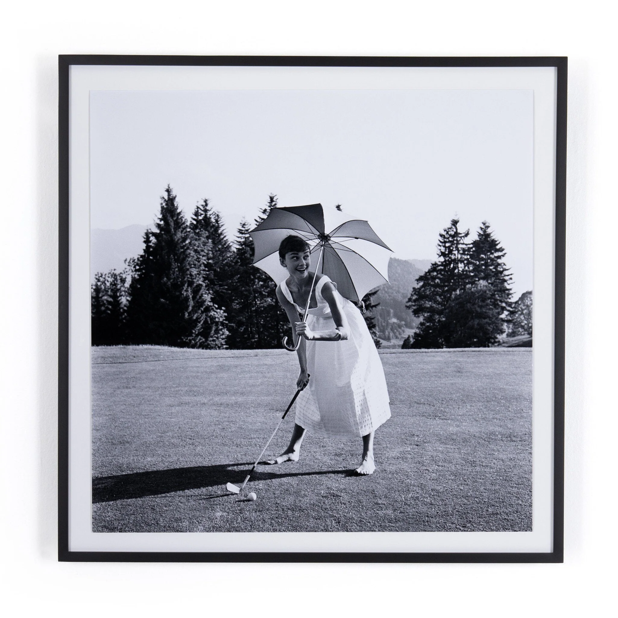 Golfing Hepburn by Getty Images – Black 2.5 Maple