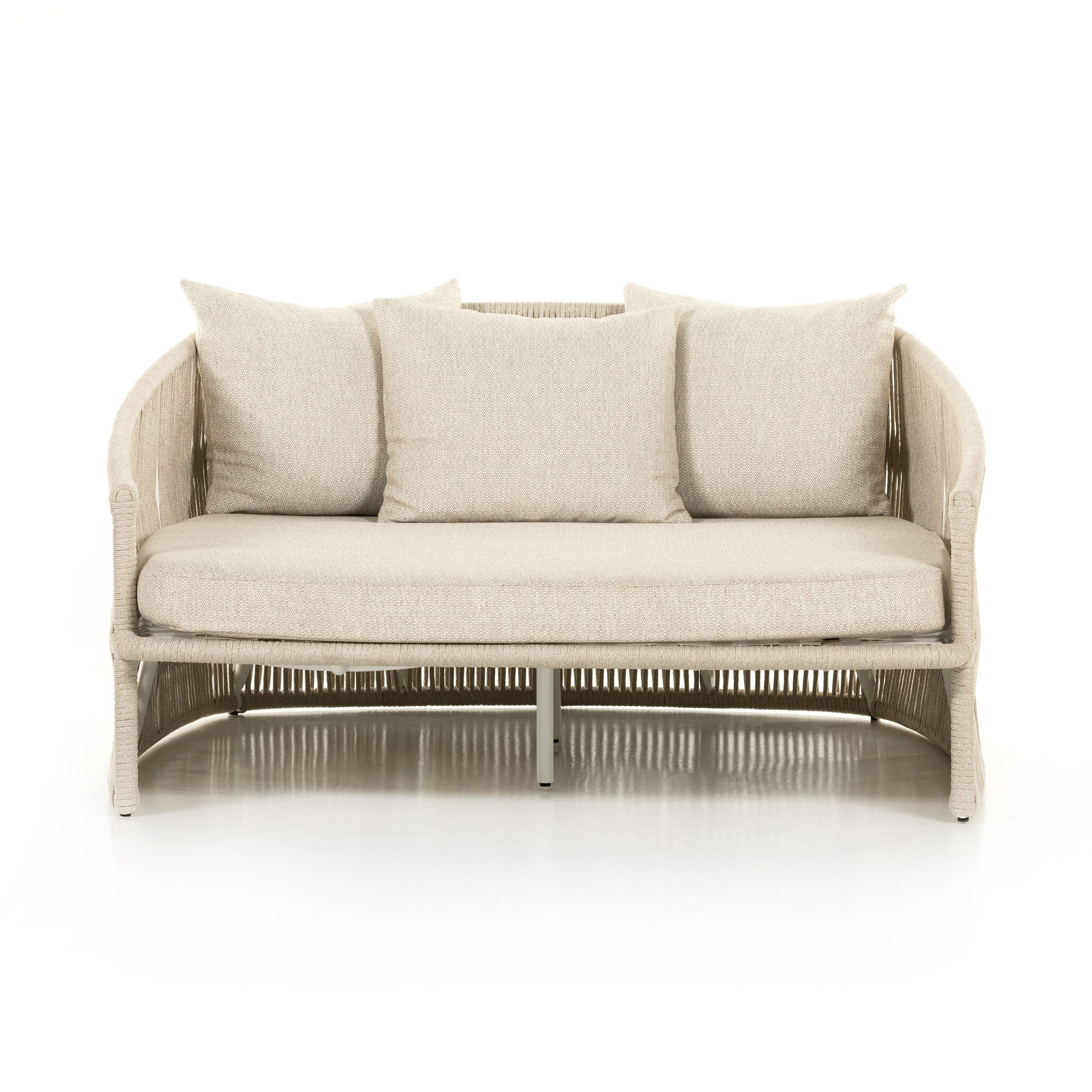 Porto Outdoor Daybed – Faye Sand
