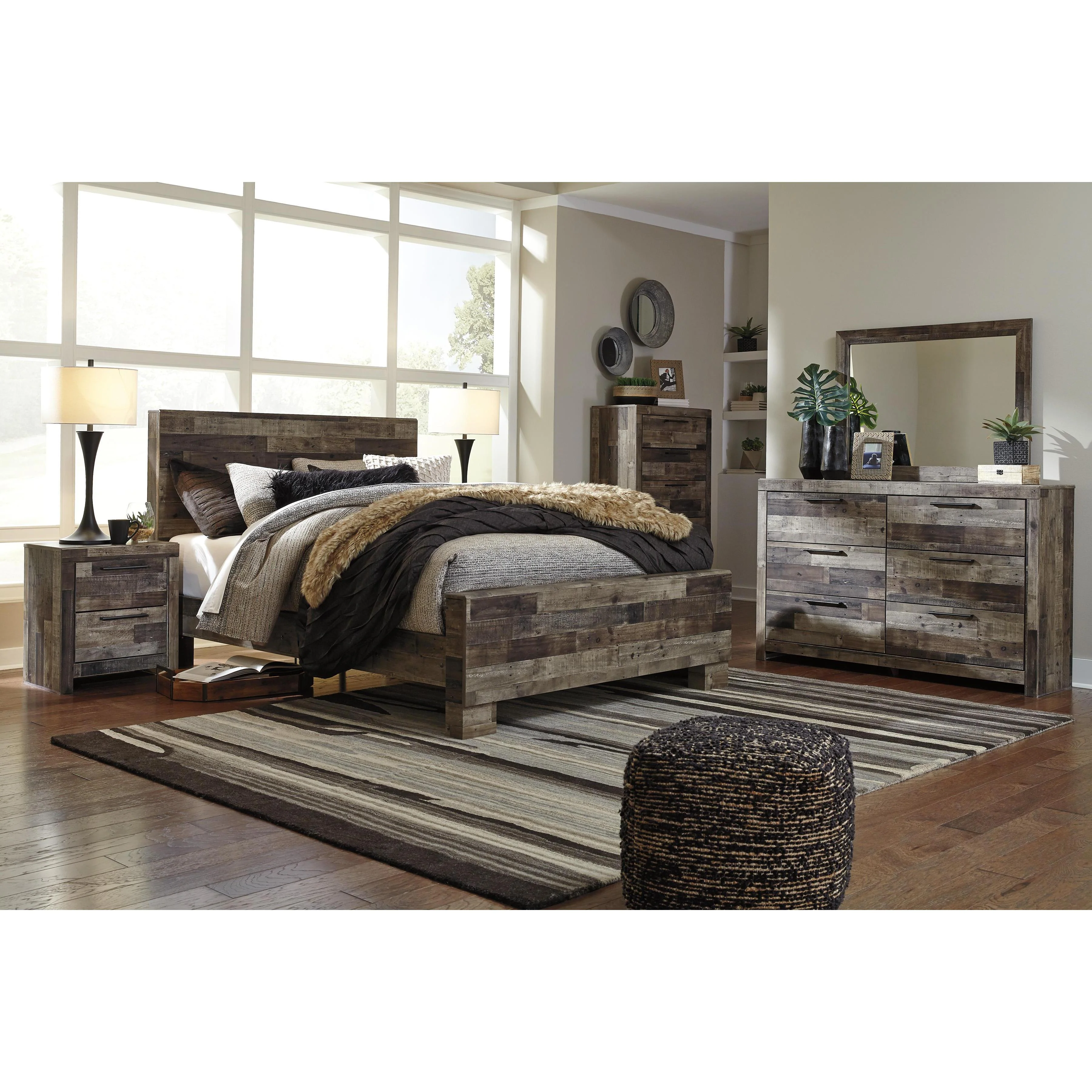 Benchcraft Derekson B200 6 pc Queen Panel Bedroom Set - Image 1