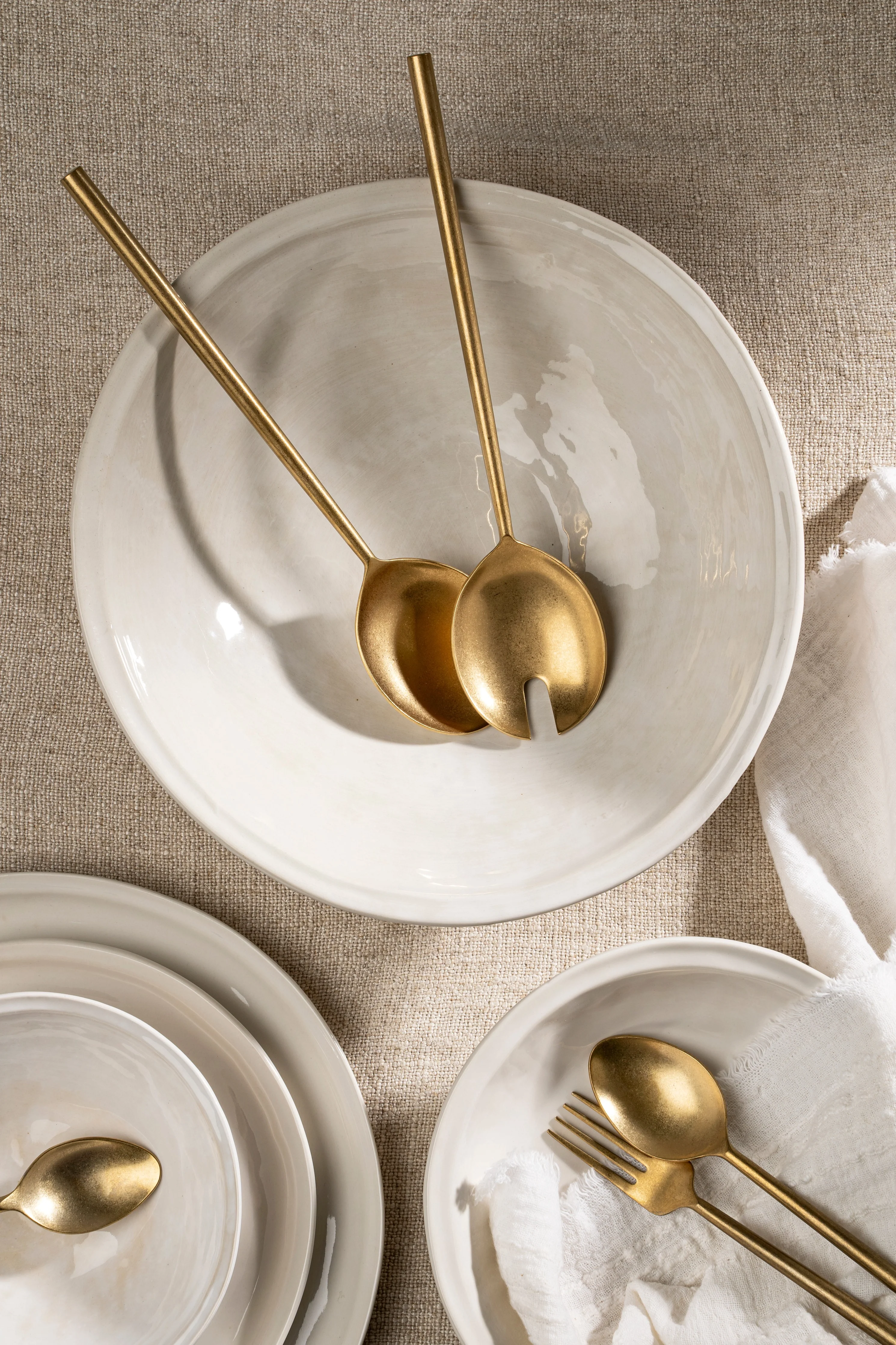 Highland Oval Serving Bowl - Image 3