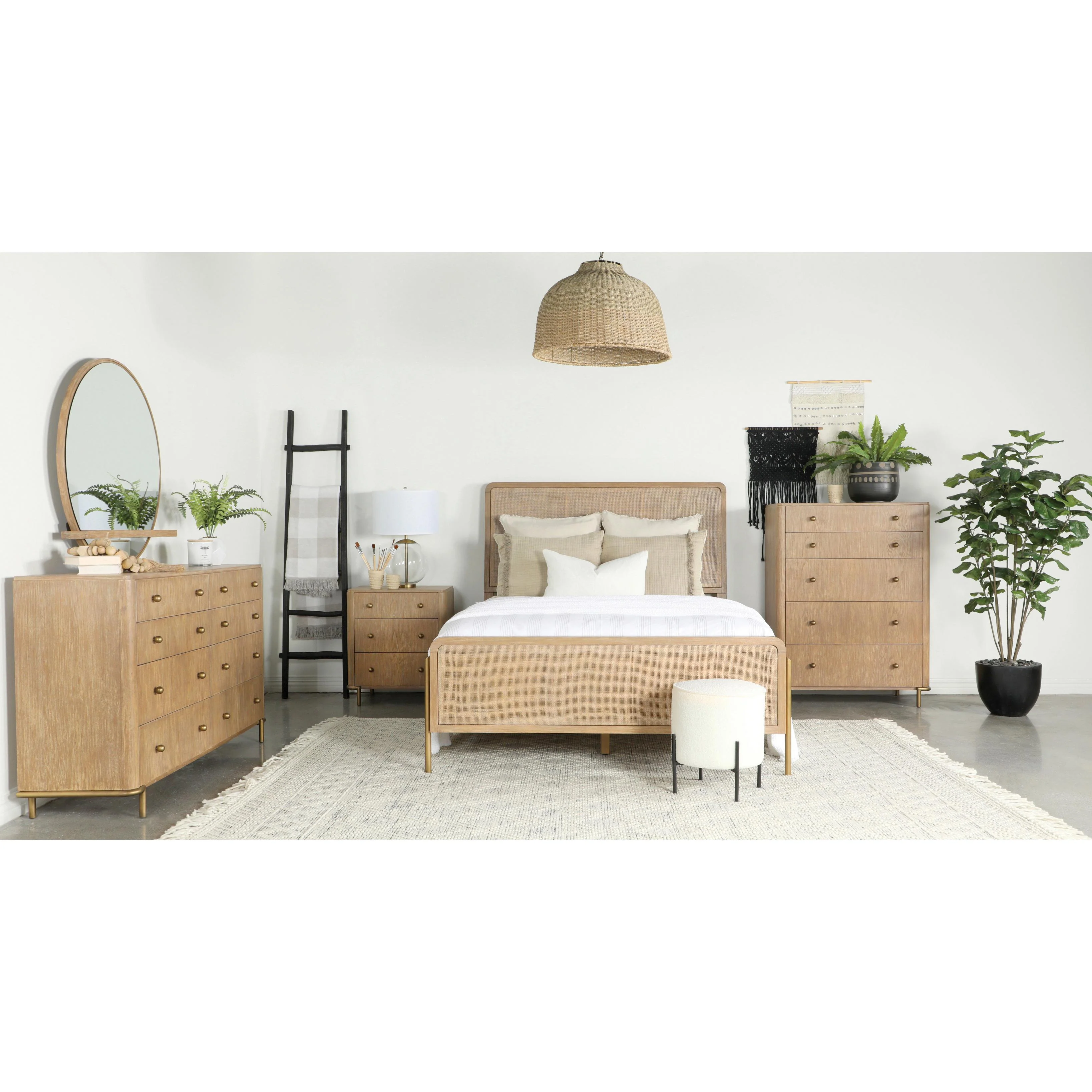 Coaster Furniture Arini 224300KE-S4 6 pc King Panel Bedroom Set - Image 1