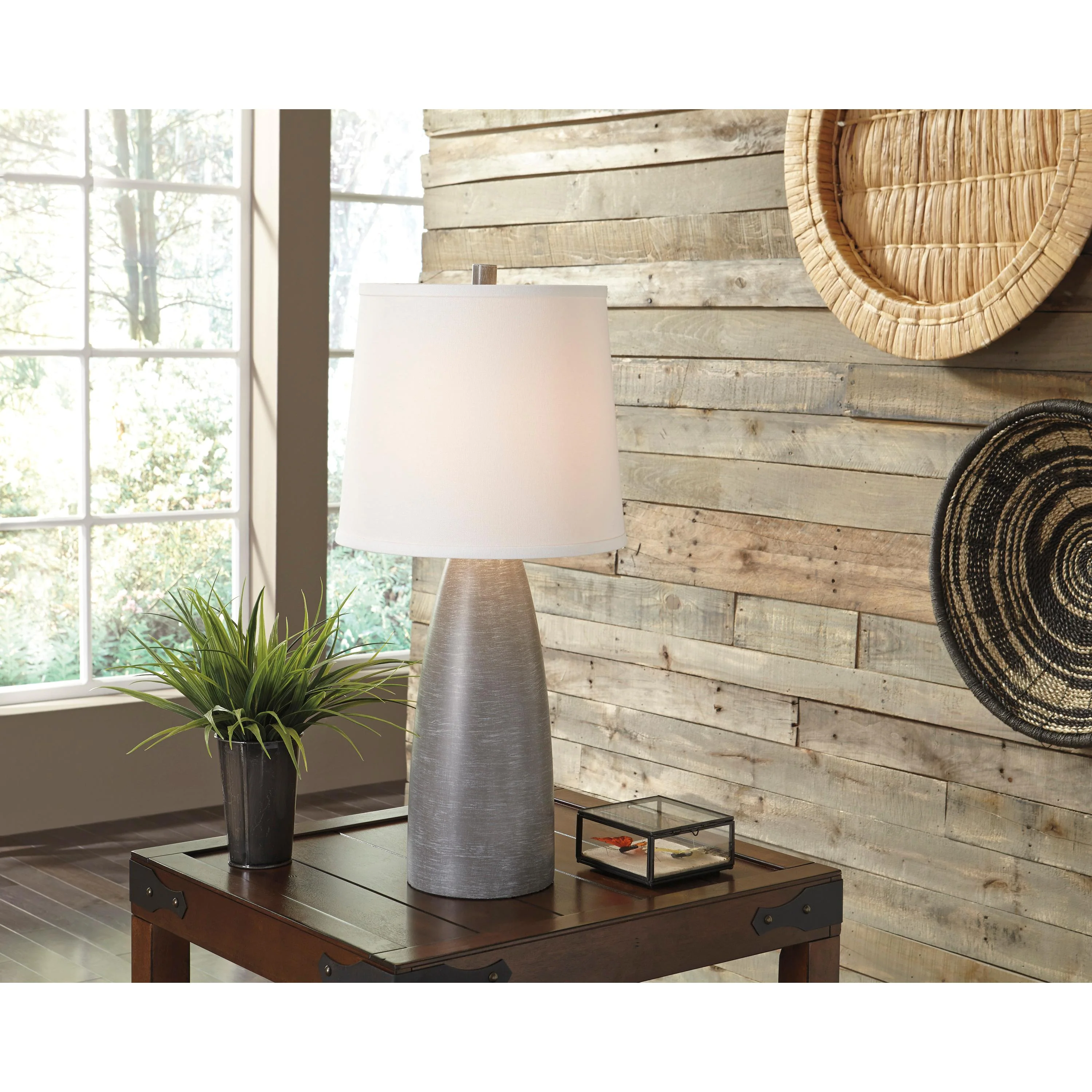 Signature Design by Ashley Shavontae Table Lamp L243004 - Image 2