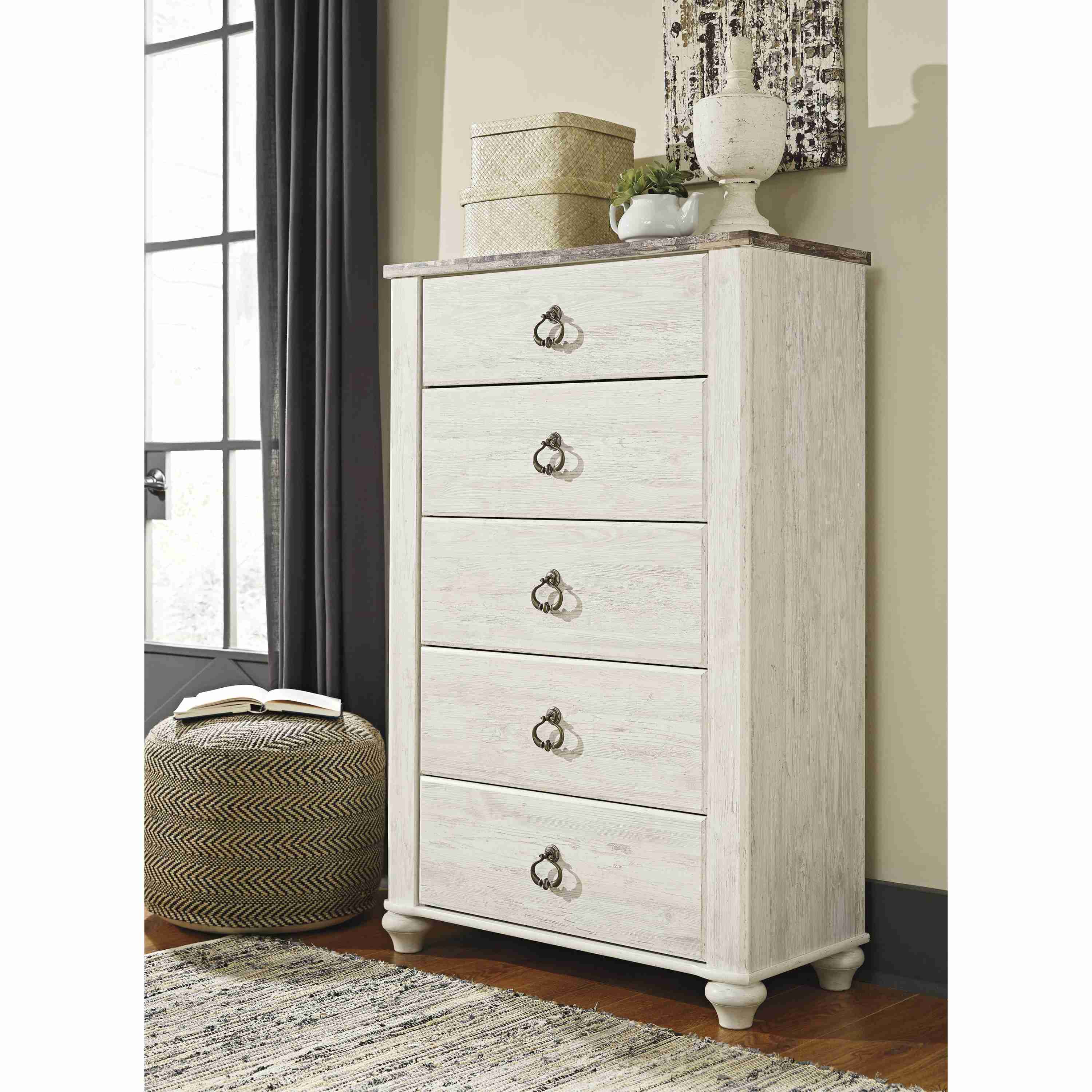 Signature Design by Ashley Willowton 5-Drawer Chest B267-46 - Image 3