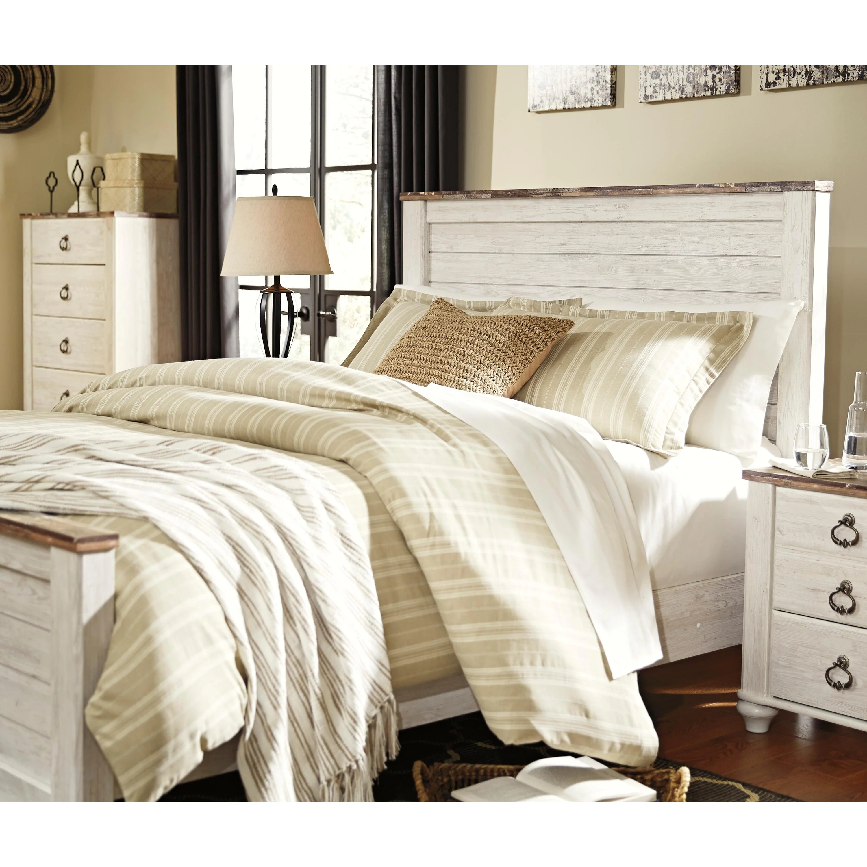 Signature Design by Ashley Willowton Queen Panel Bed B267-57/B267-54/B267-98 - Image 3