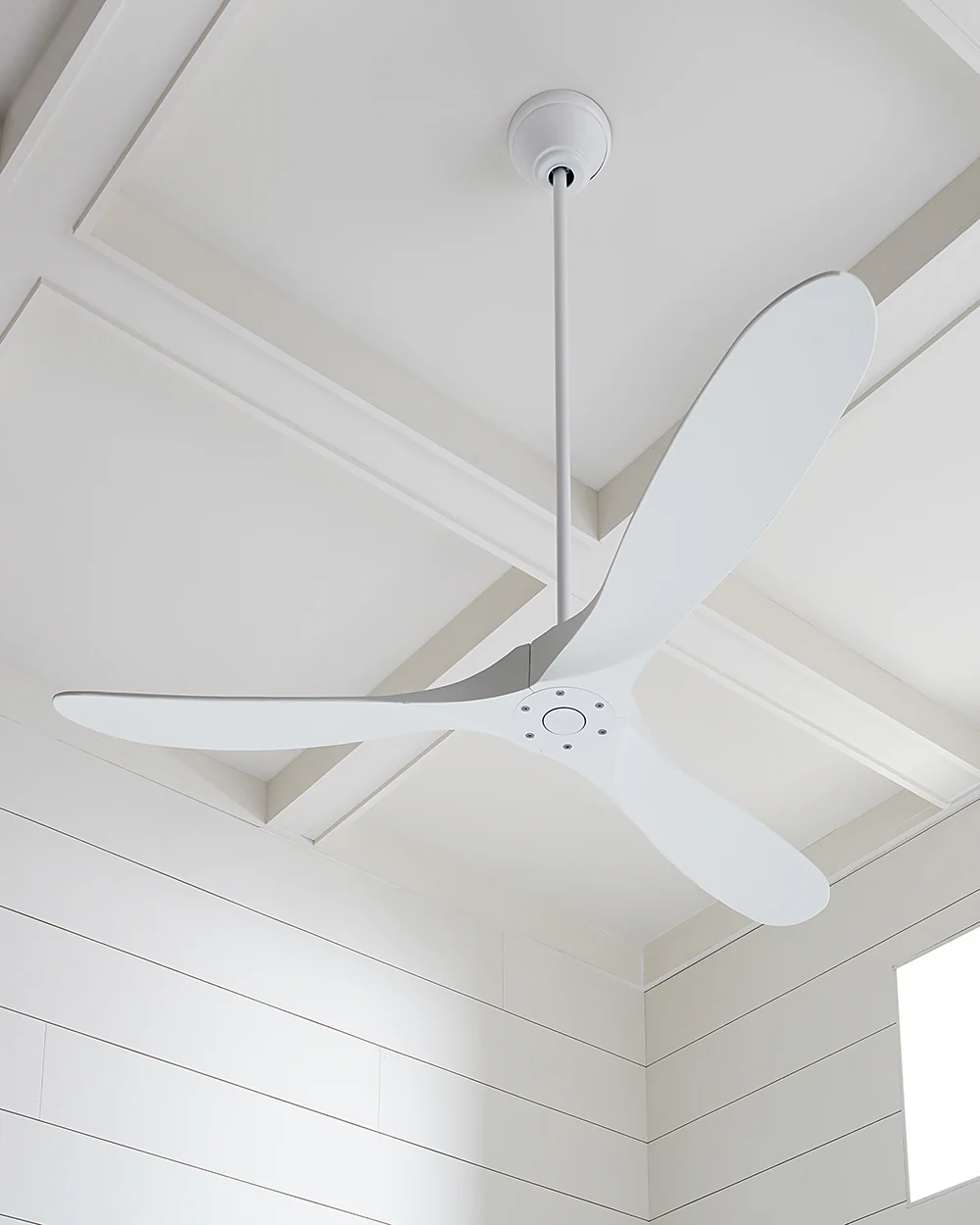 Maverick 60 Ceiling Fan | Blades Matte White - Image 2