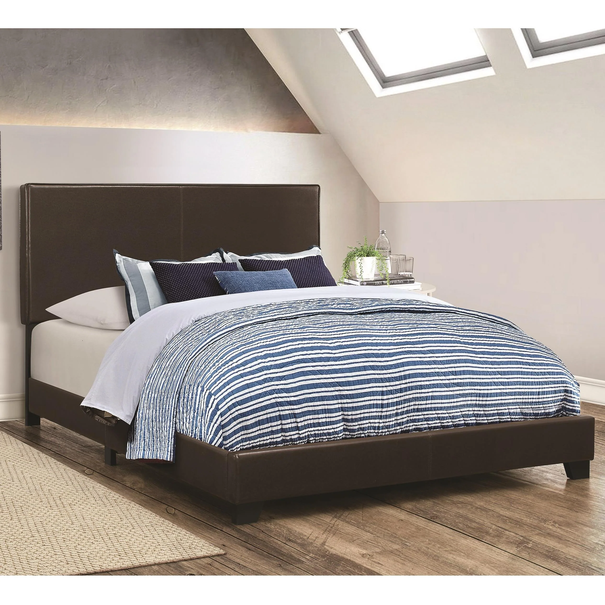 Coaster Furniture Dorian 300762Q Faux Leather Upholstered Queen Panel Bed - Brown - Image 3