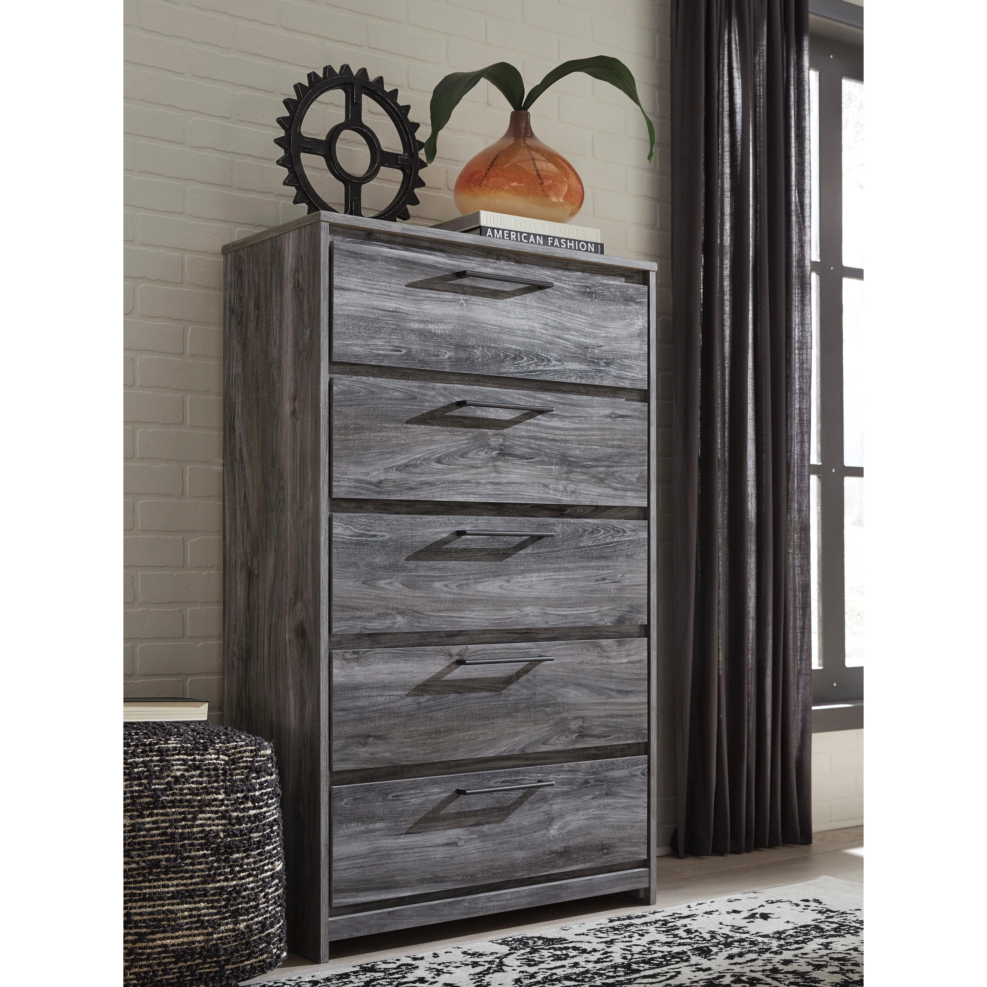Signature Design by Ashley Baystorm 5-Drawer Chest B221-46 - Image 1