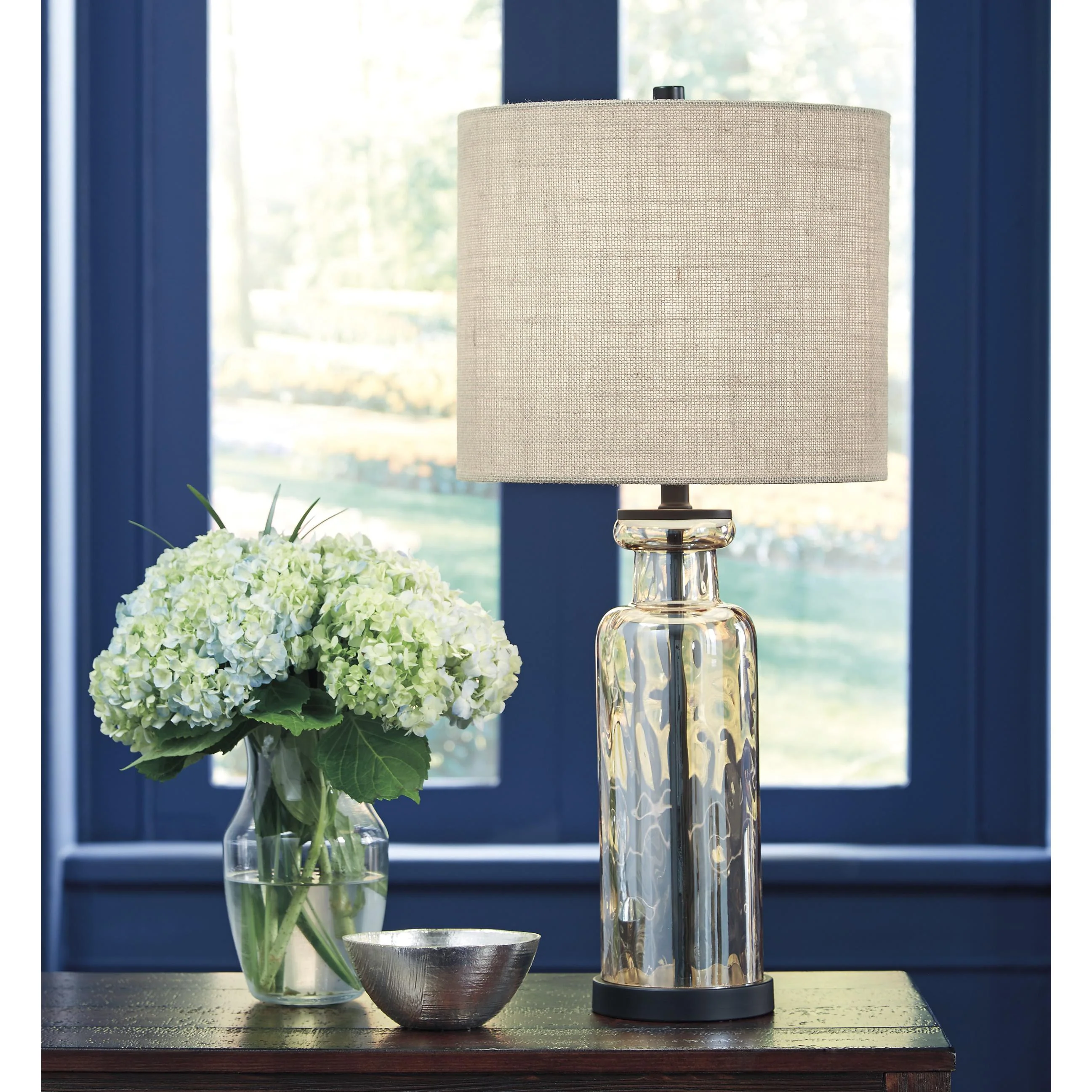 Signature Design by Ashley Laurentia Table Lamp L431414 - Image 2