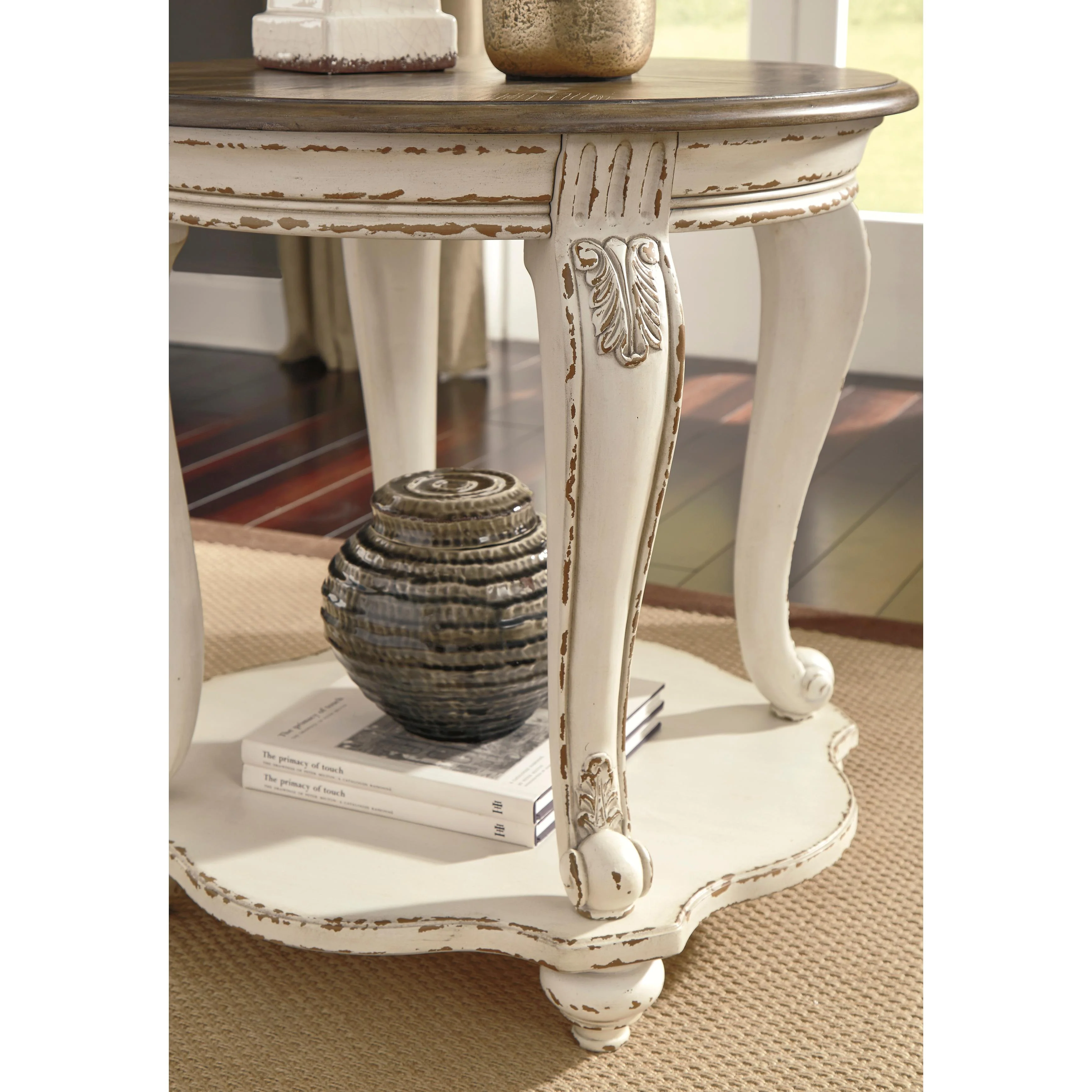 Signature Design by Ashley Realyn End Table T743-6 - Image 3
