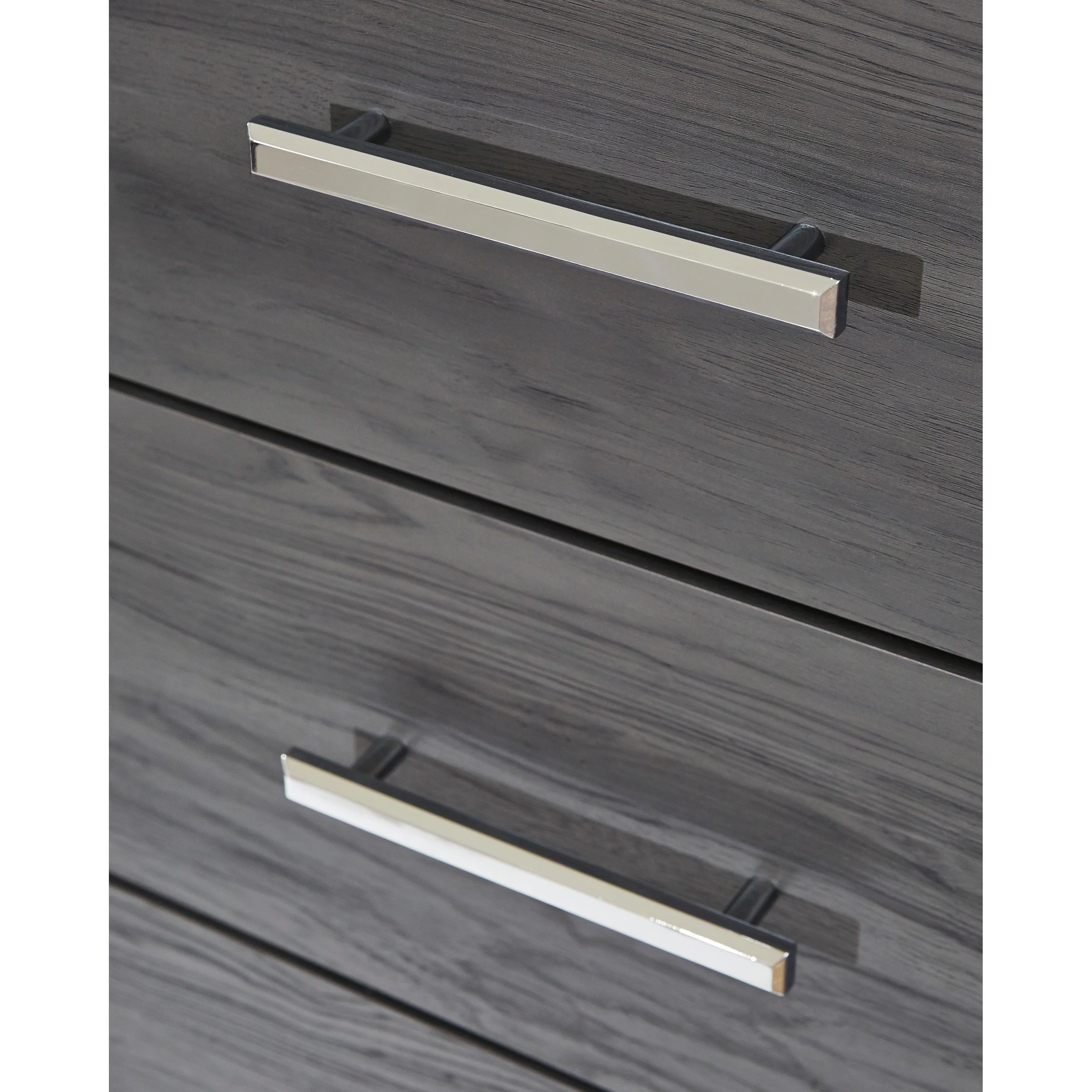 Signature Design by Ashley Lodanna 5-Drawer Chest B214-46 - Image 3