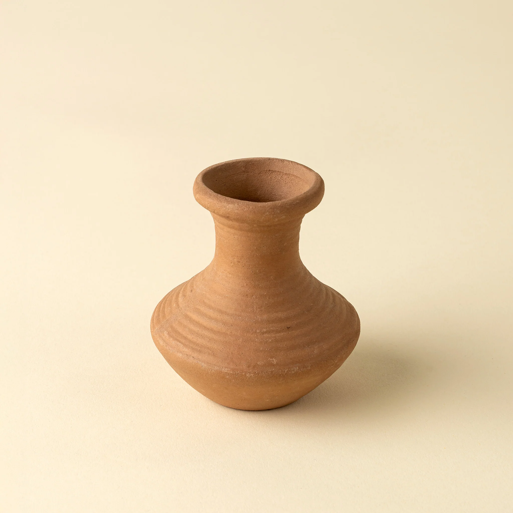 Ash Terracotta Vase | Overstock - Image 2