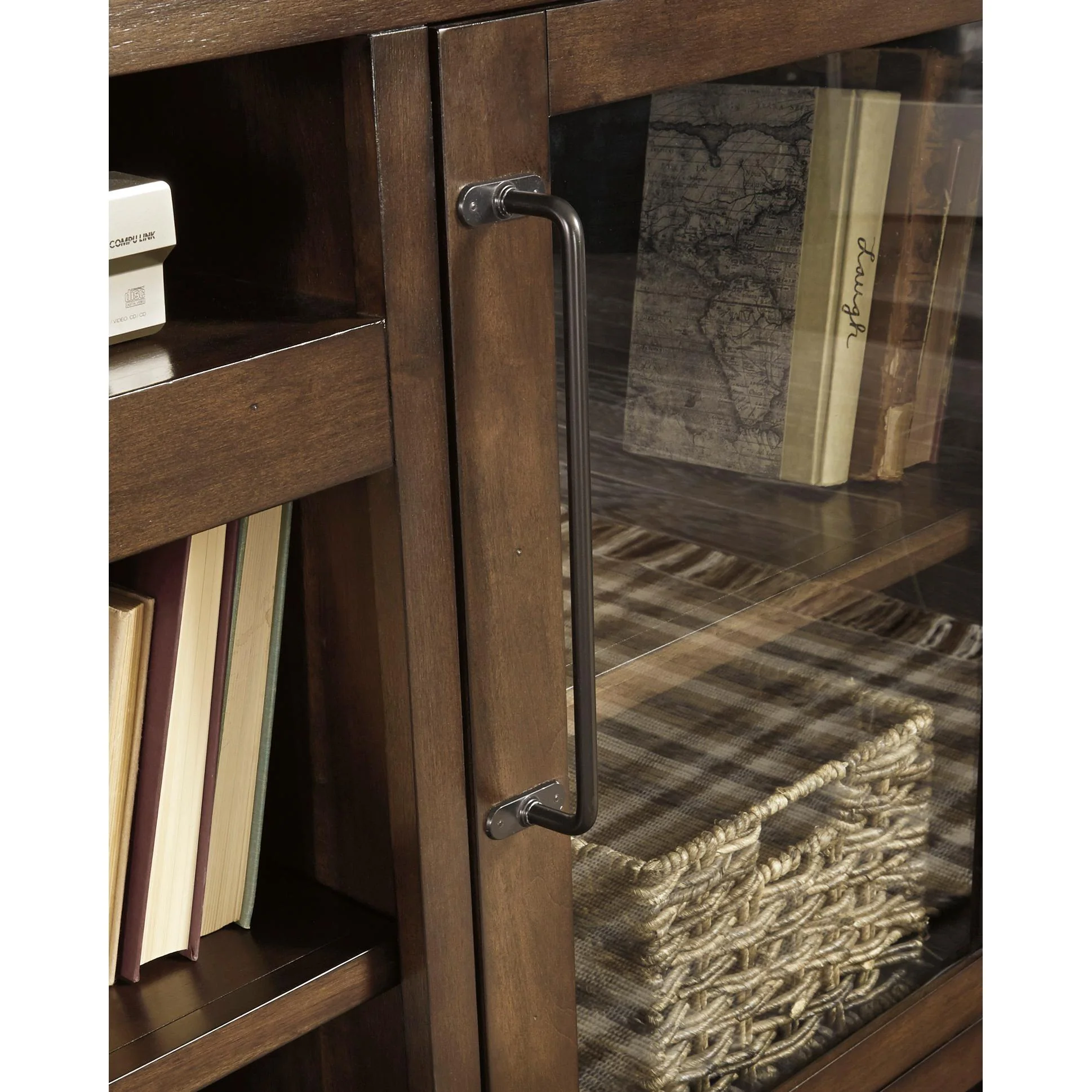 Signature Design by Ashley Starmore W633W1 3 pc Entertainment Center - Image 3