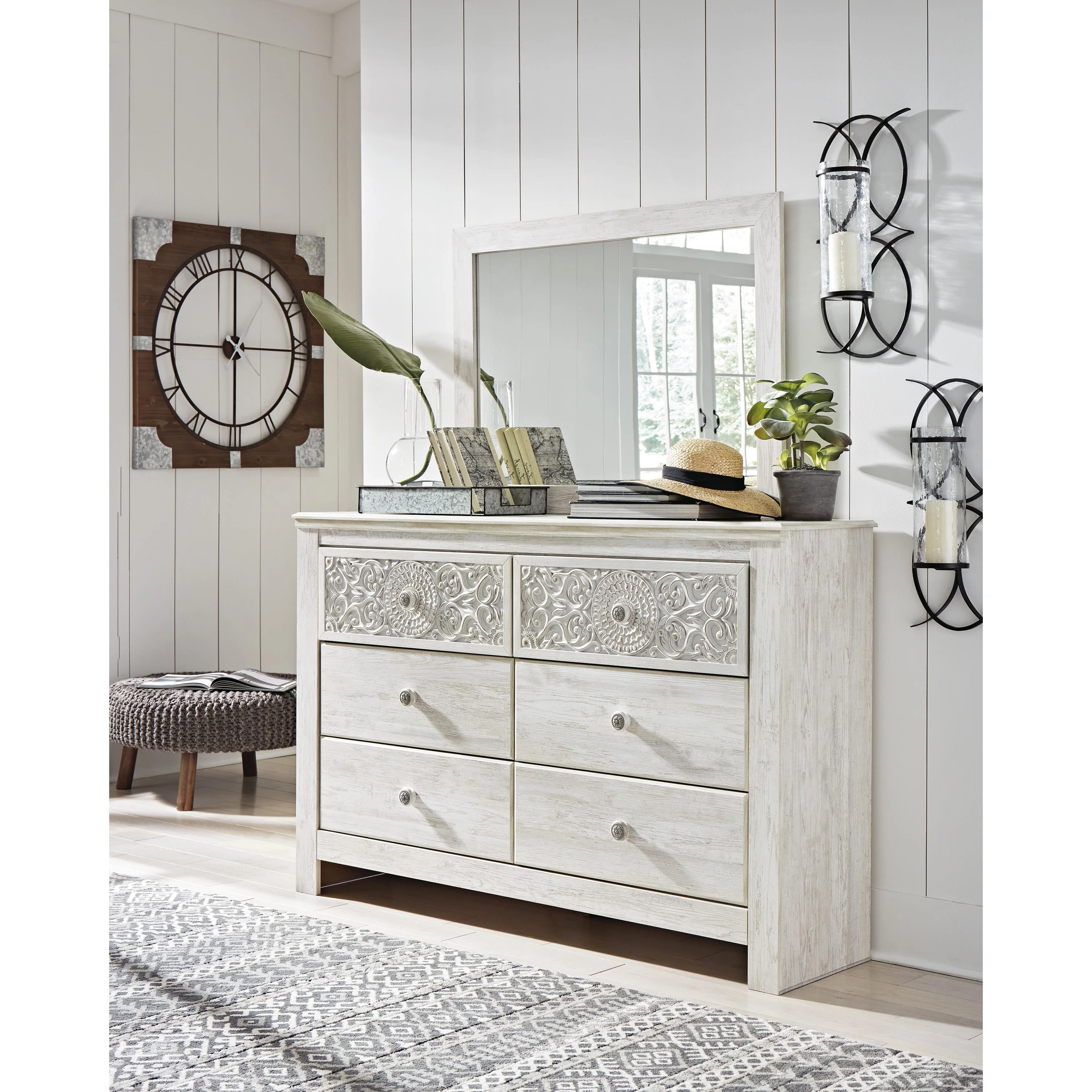 Signature Design by Ashley Paxberry B181-36 Bedroom Mirror - Image 3
