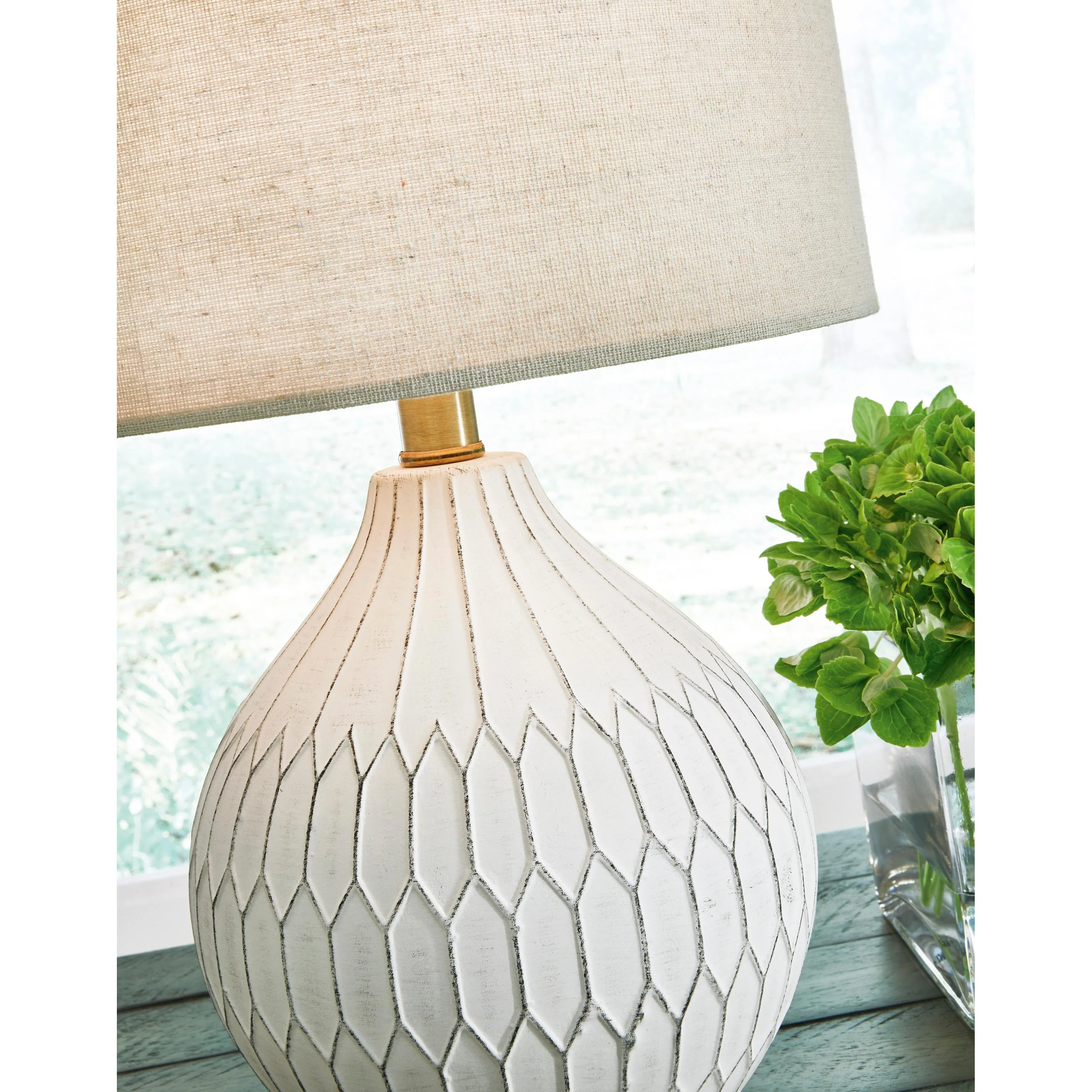 Signature Design by Ashley Wardmont L180094 Ceramic Table Lamp - Image 2