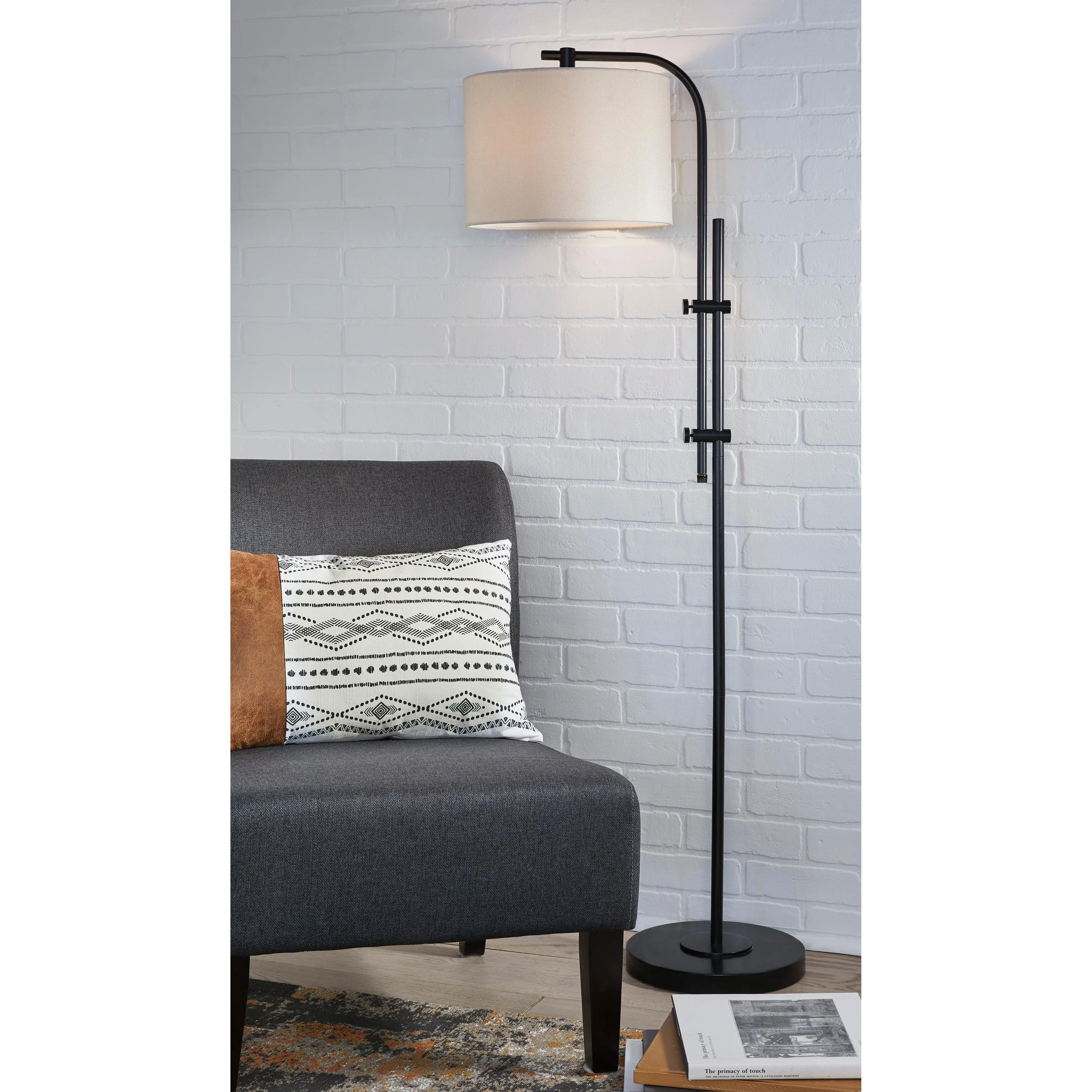 Signature Design by Ashley Baronvale L206041 Metal Floor Lamp - Image 3