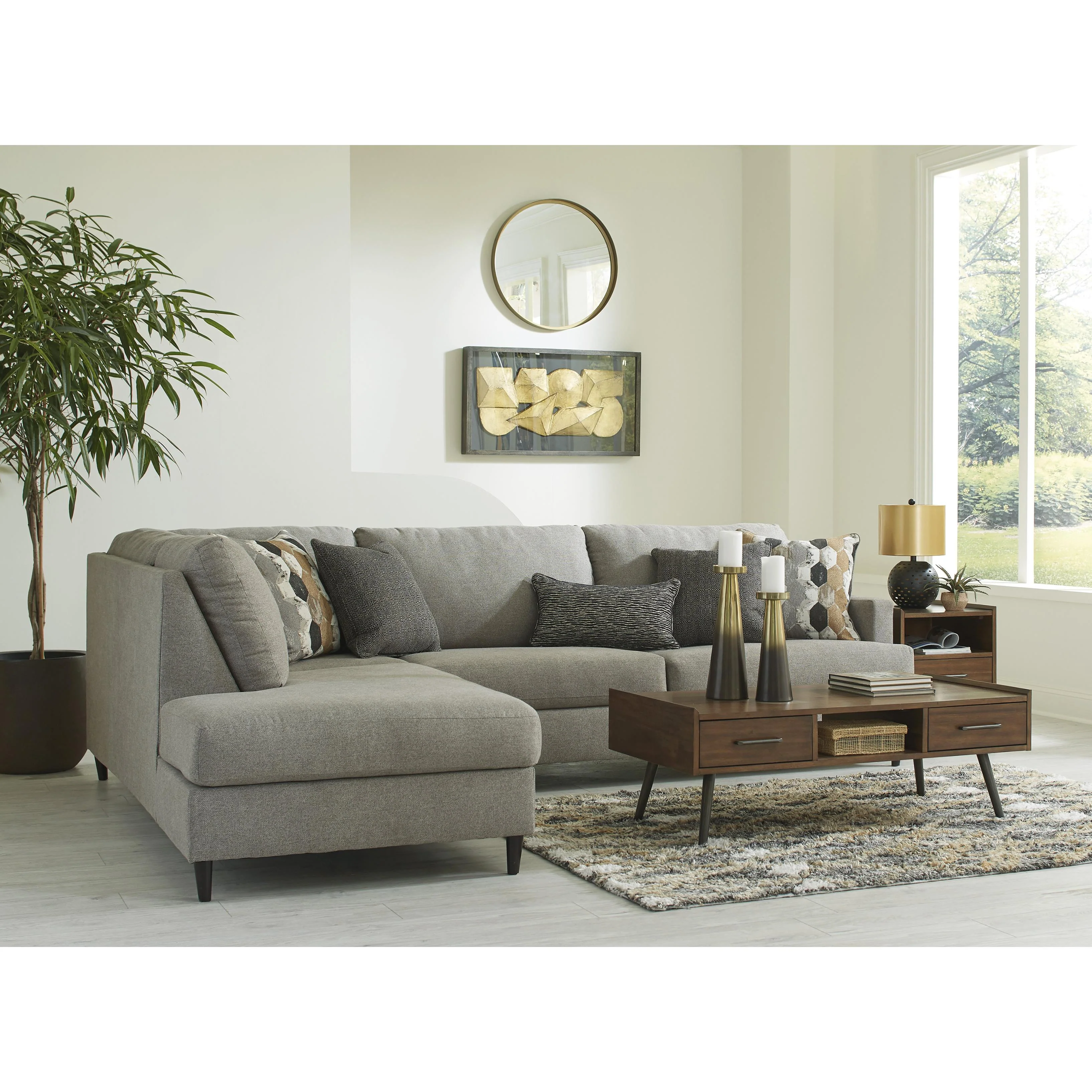 Ashley Santasia 33301S2 2 pc Sectional with Chaise - Image 3