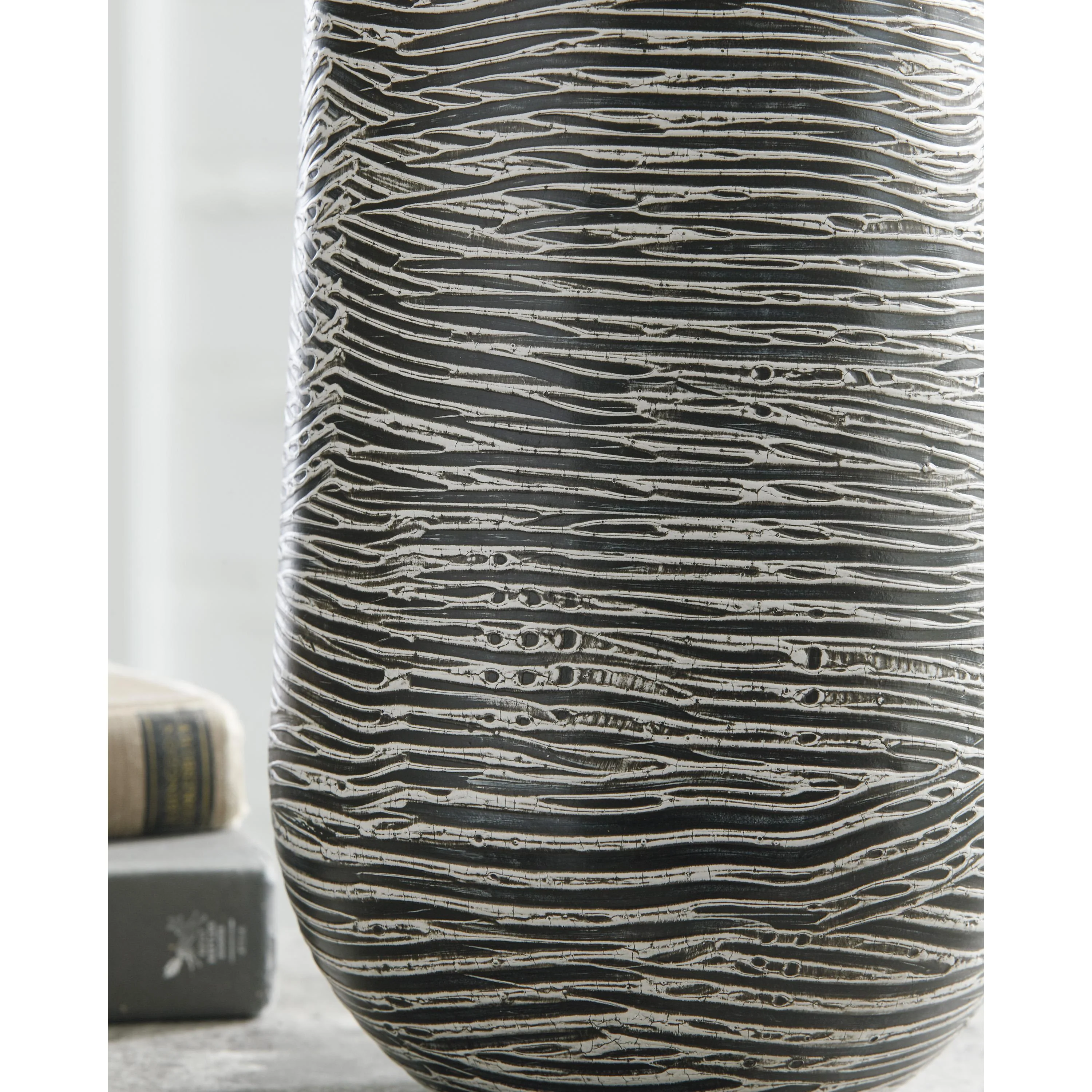 Signature Design by Ashley Fynn A2000515 Vase - Image 3