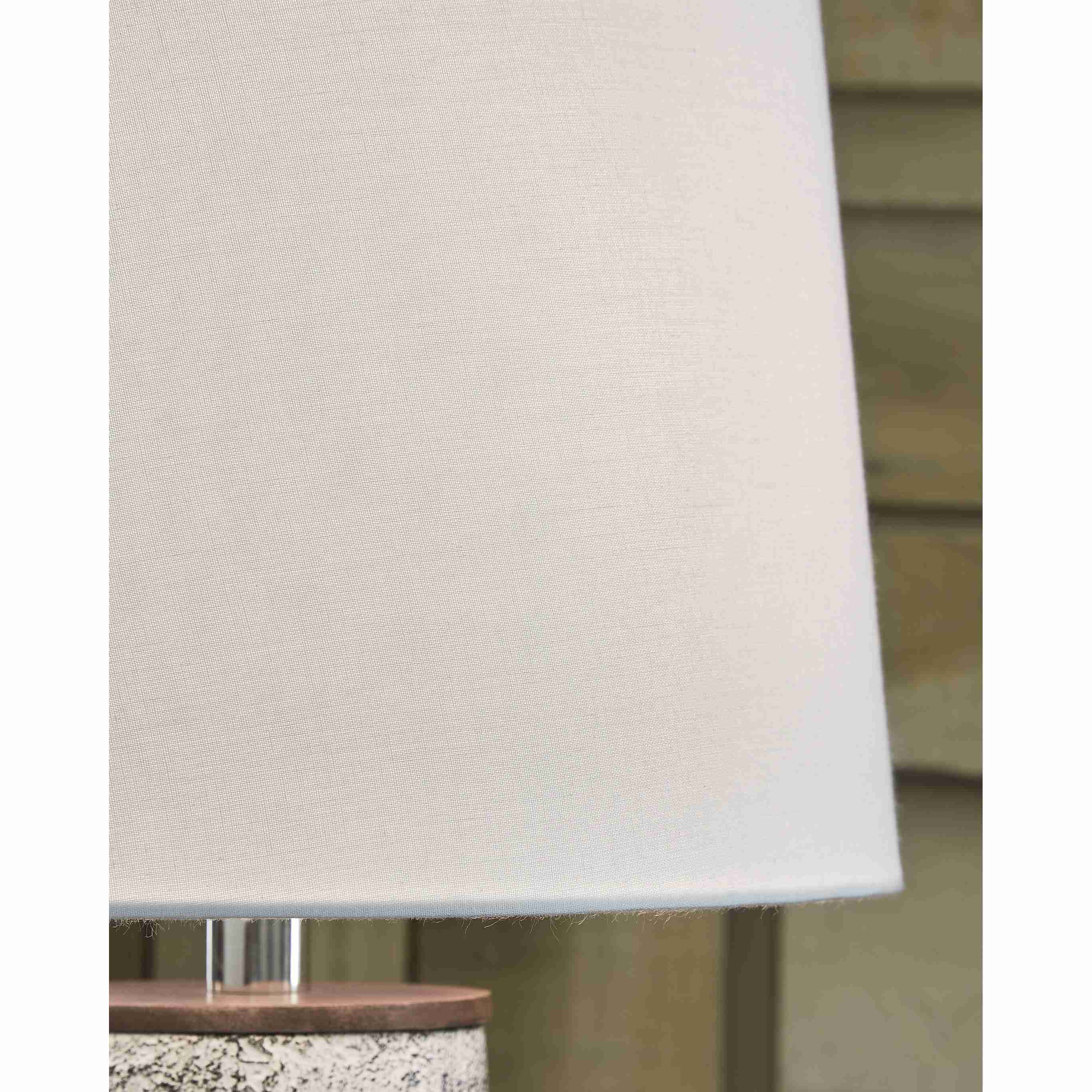 Signature Design by Ashley Chaston L204464 Metal Table Lamp - Image 3