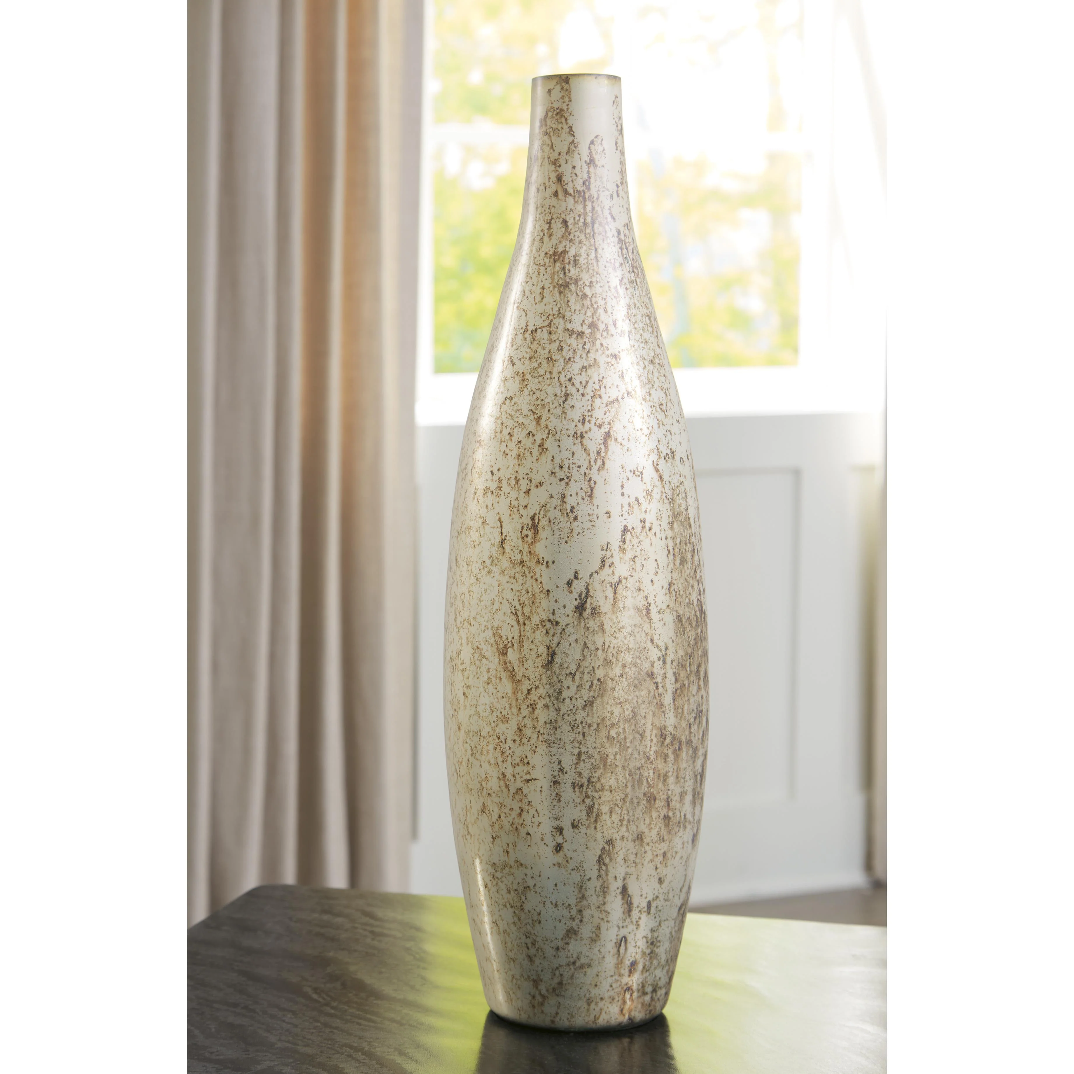 Signature Design by Ashley Plawite A2000640 Vase - Image 2