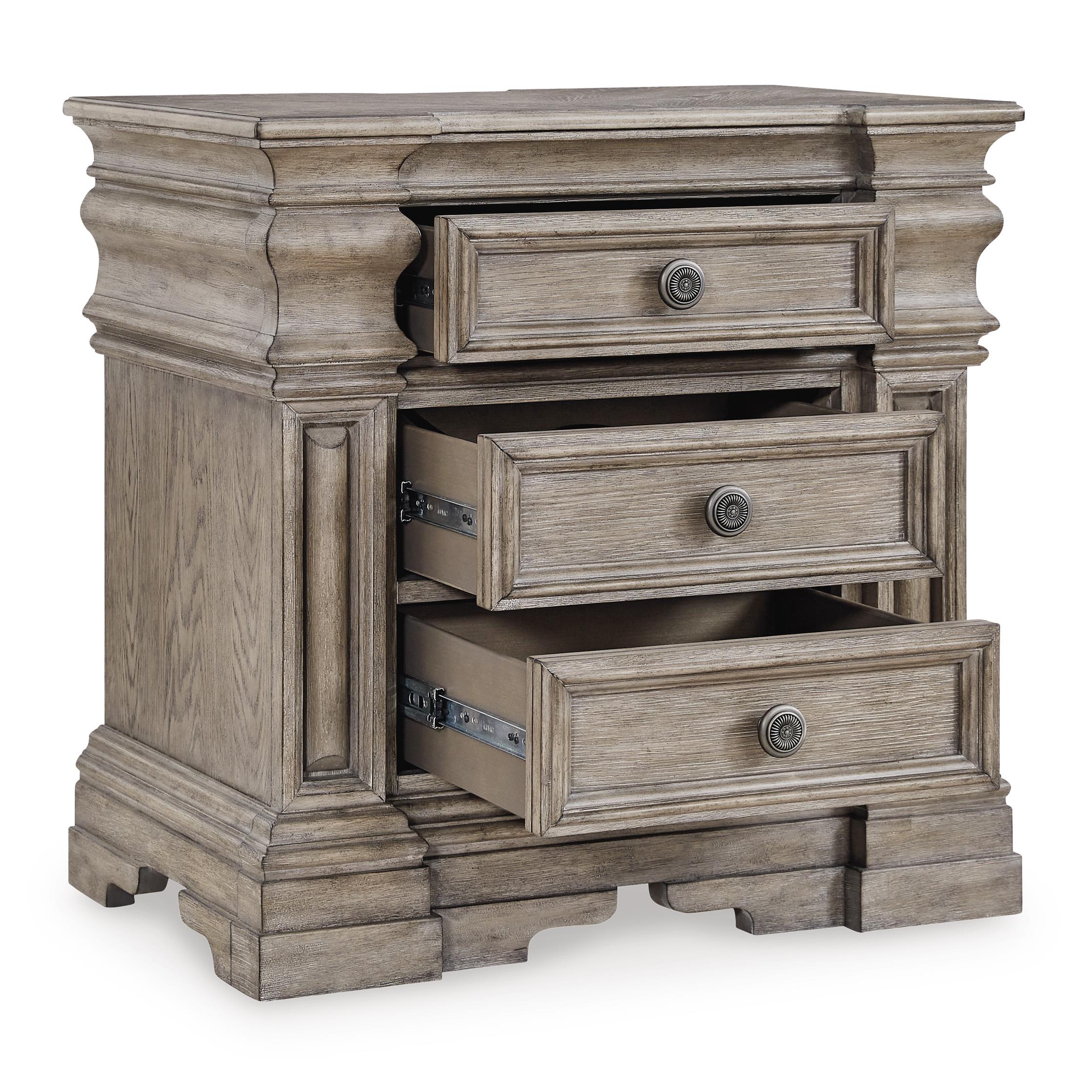 Signature Design by Ashley Blairhurst B916-93 Three Drawer Night Stand - Image 2