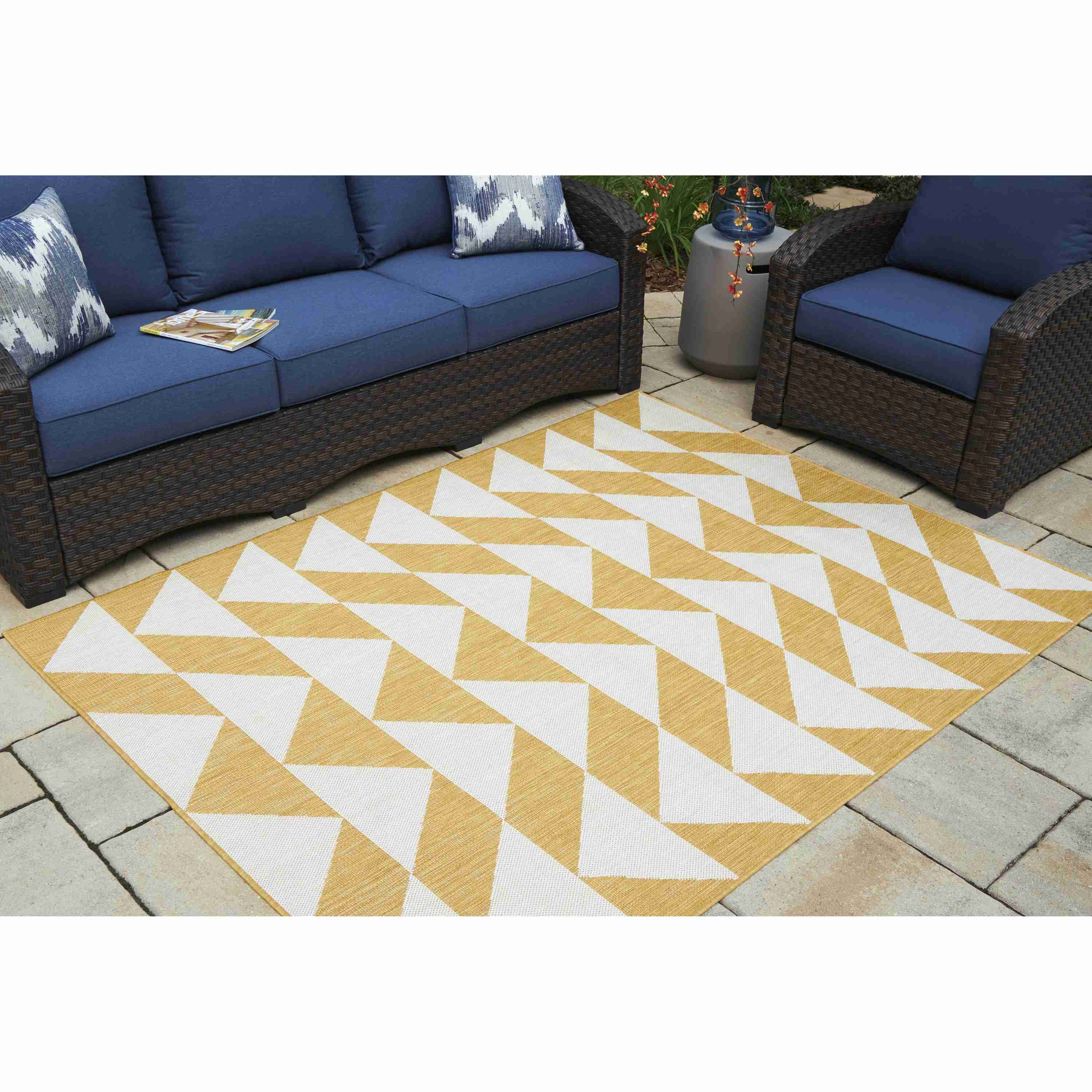 Signature Design by Ashley Thomley R900061 Large Rug - Image 2