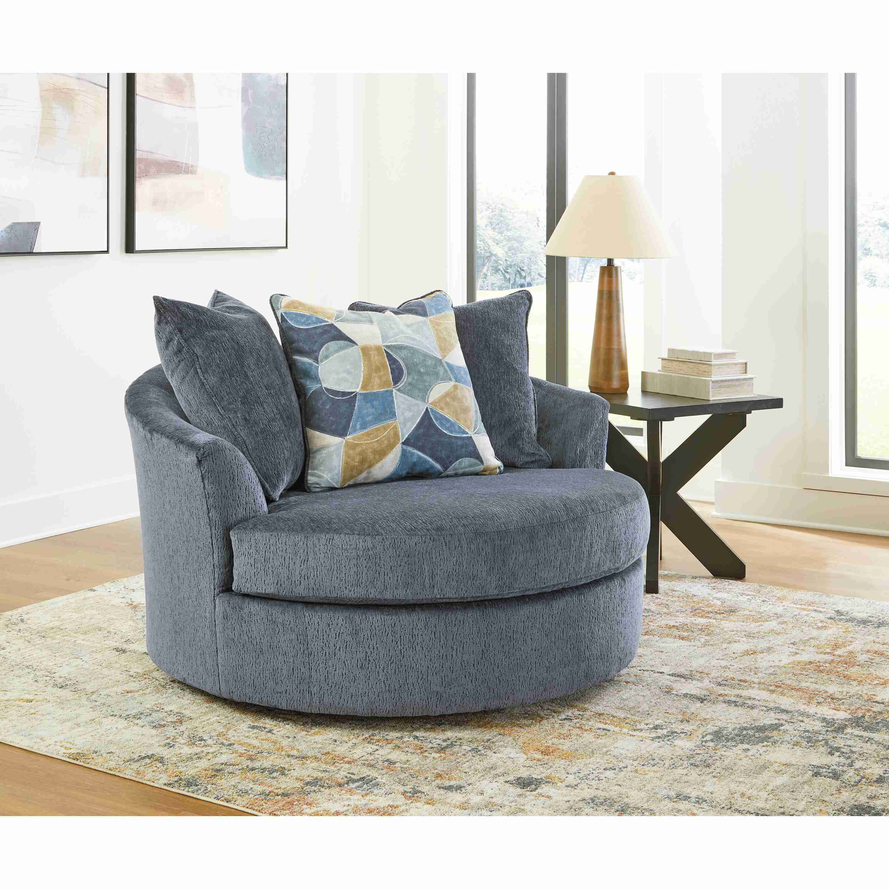 Benchcraft Maxon Place 3300321 Oversized Swivel Accent Chair - Image 2
