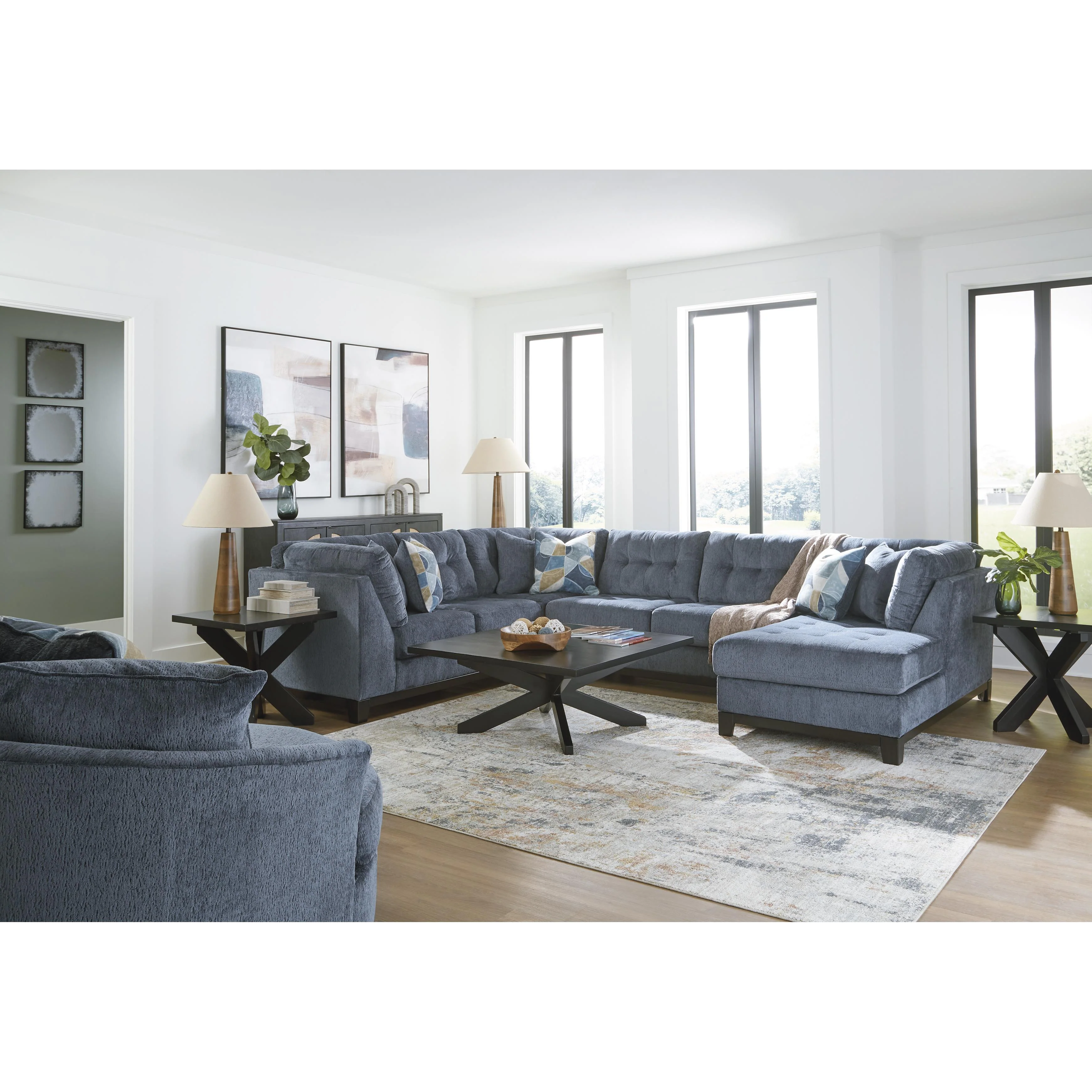 Benchcraft Maxon Place 3300321 Oversized Swivel Accent Chair - Image 3