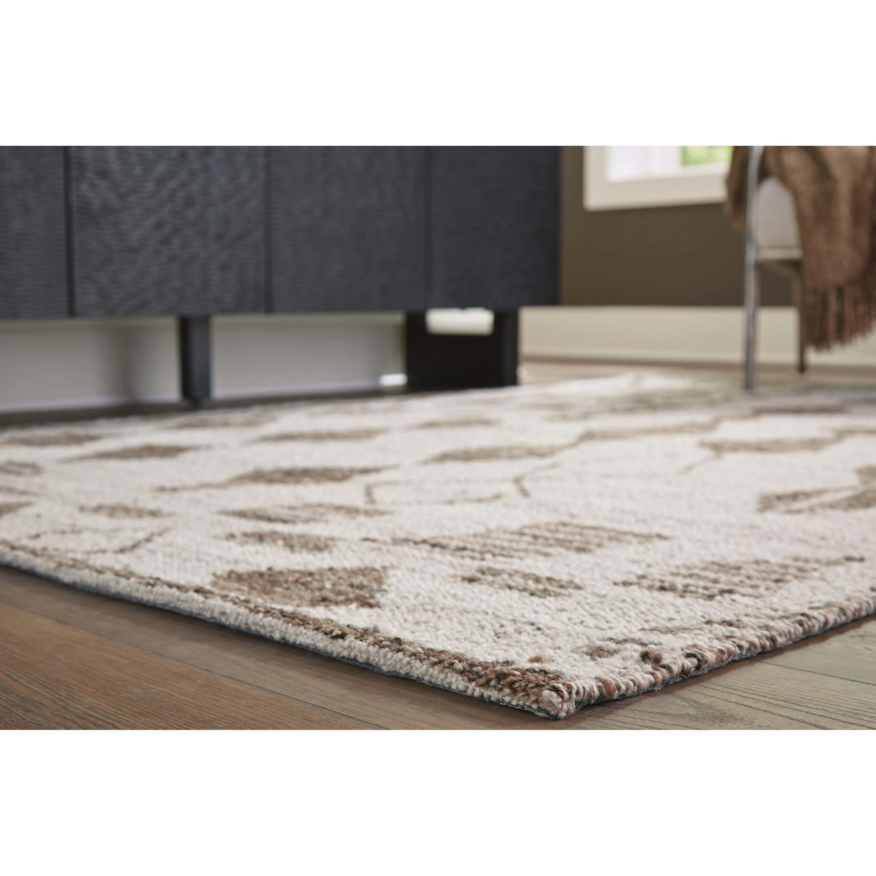 Signature Design by Ashley Brettler R406792 Medium Rug - Image 3