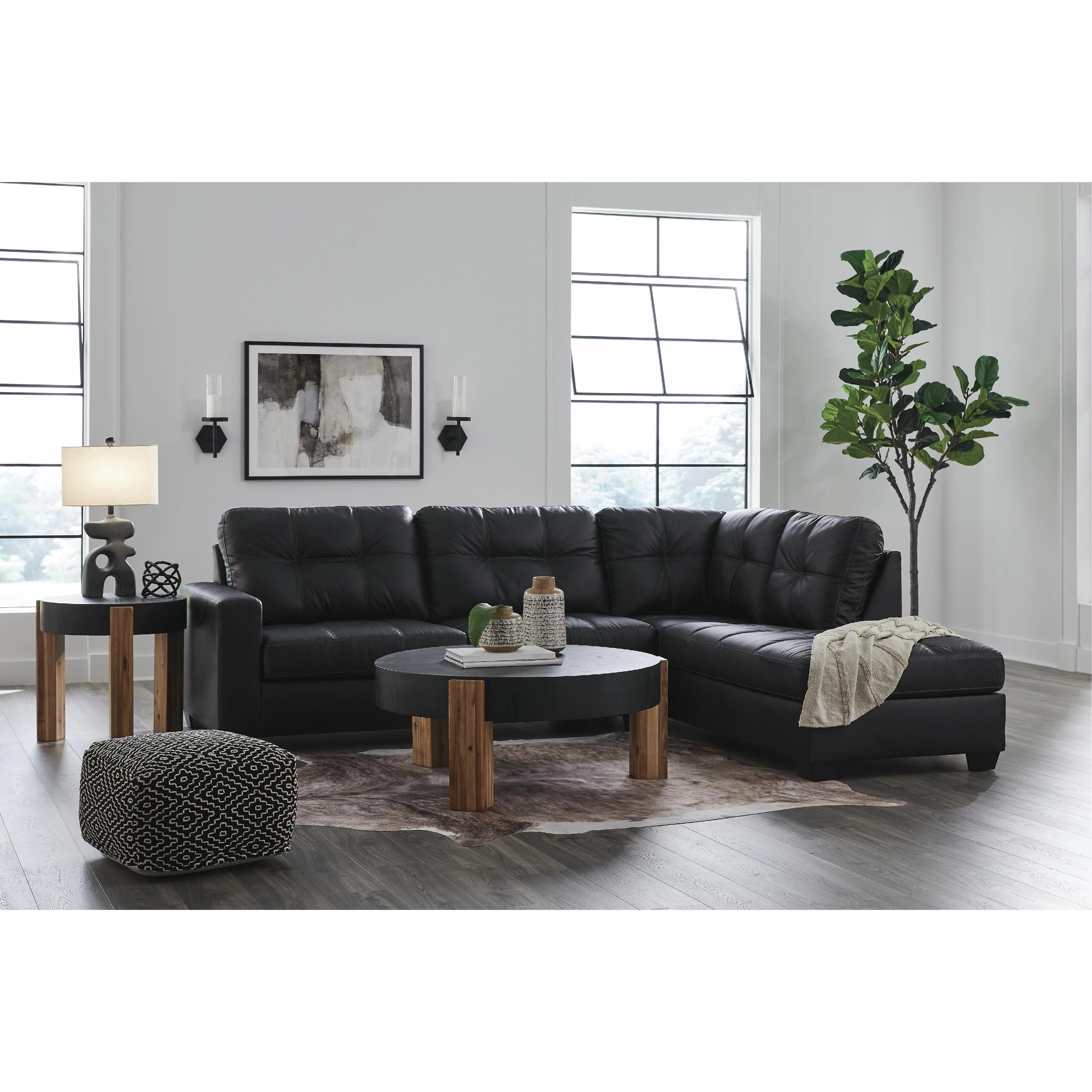 Benchcraft Barlin Mills 17004S2 2 pc Sectional with Chaise - Image 3