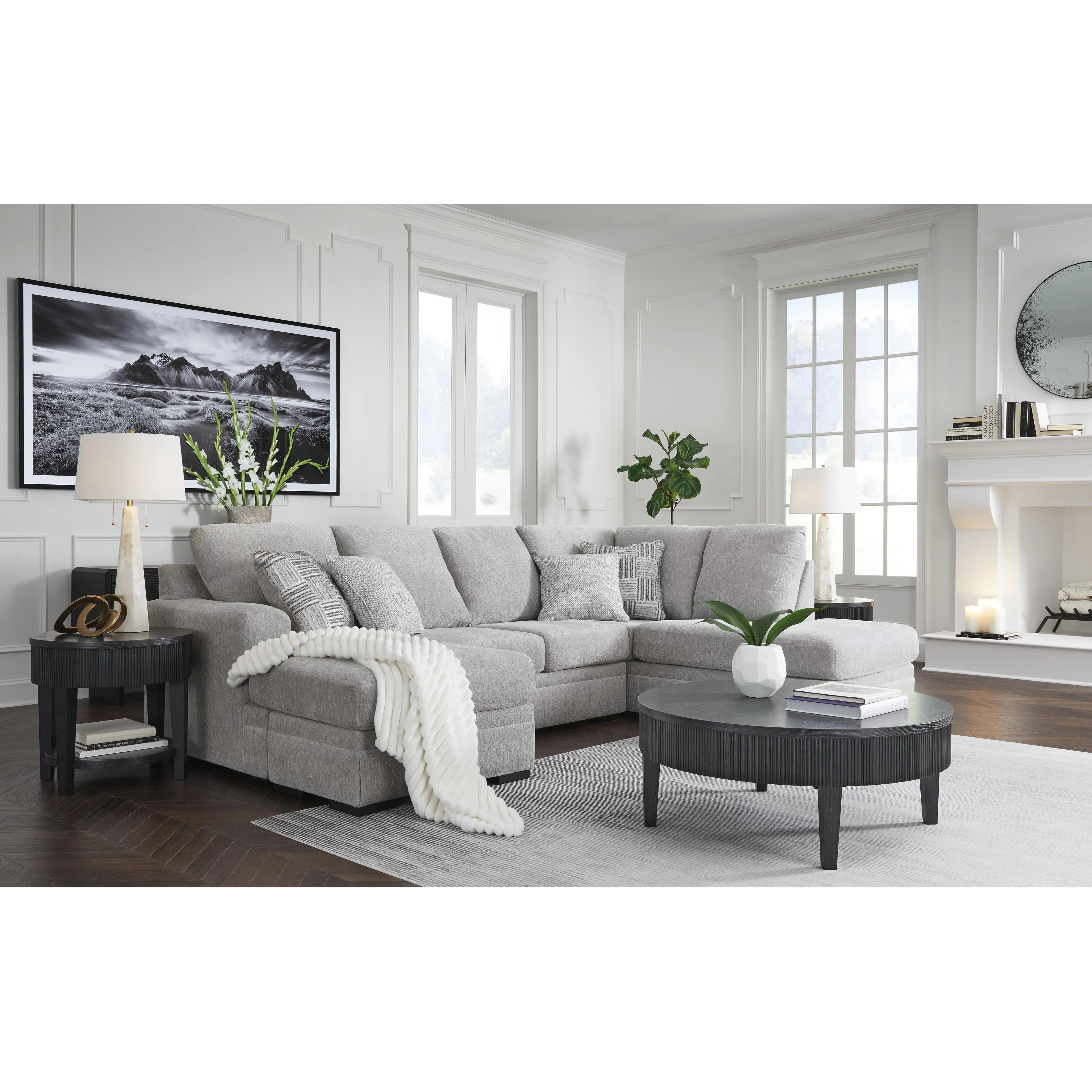 Benchcraft Gabyleigh 20904S1 2 pc Sectional with Chaise - Image 3