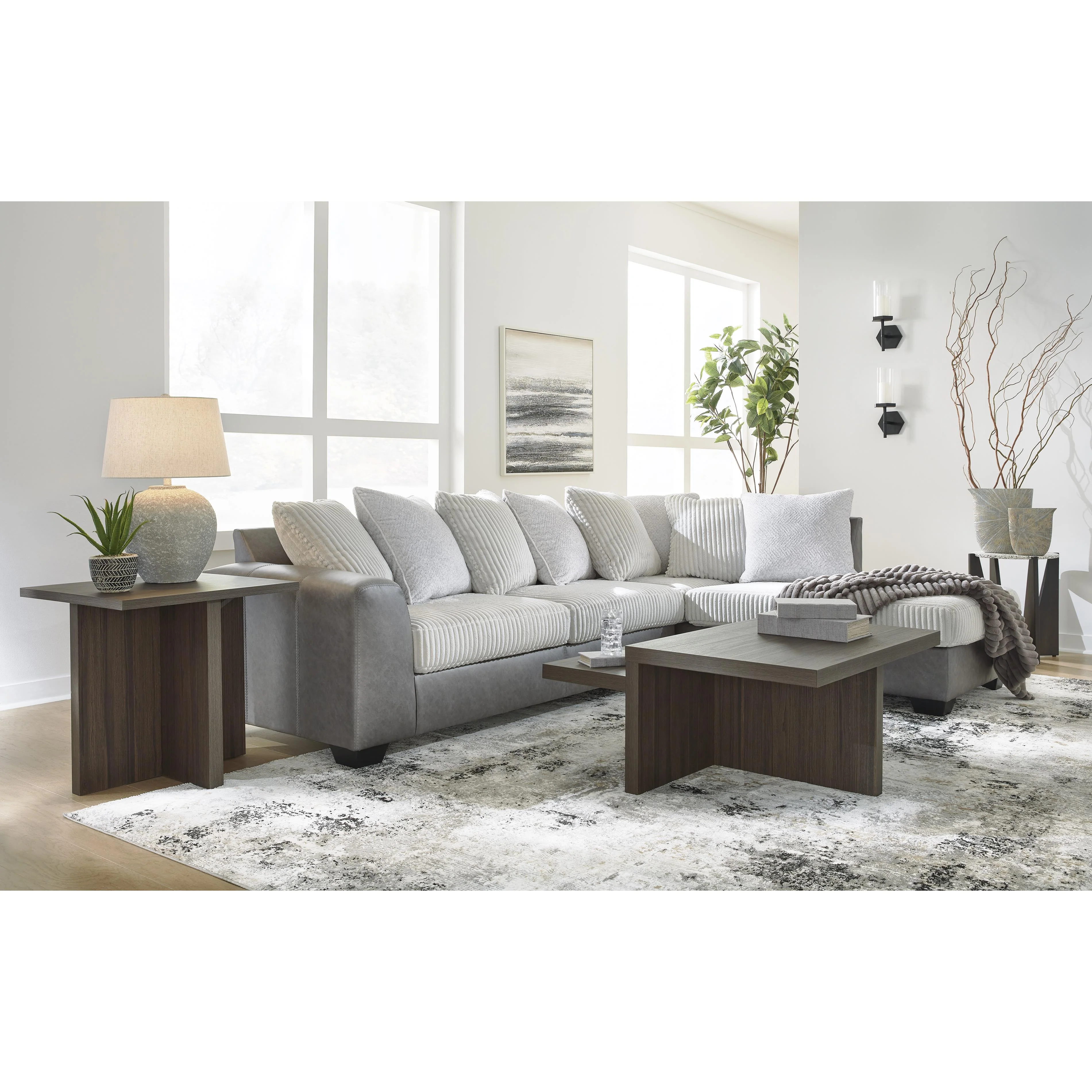Benchcraft Clairette Court 31503S2 2 pc Sectional with Chaise - Image 3