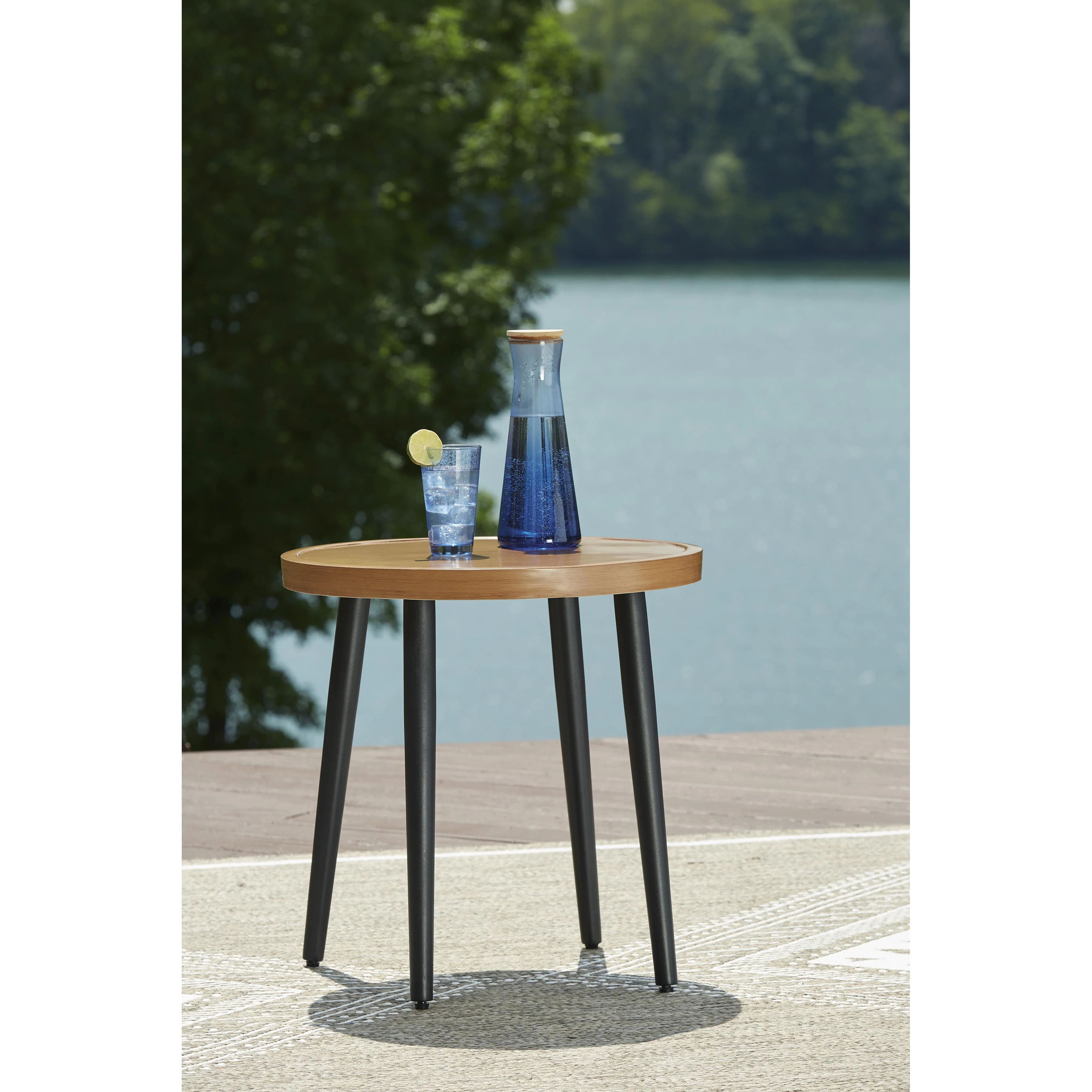 Signature Design by Ashley Horizon Hall P572-706 Round End Table - Image 3