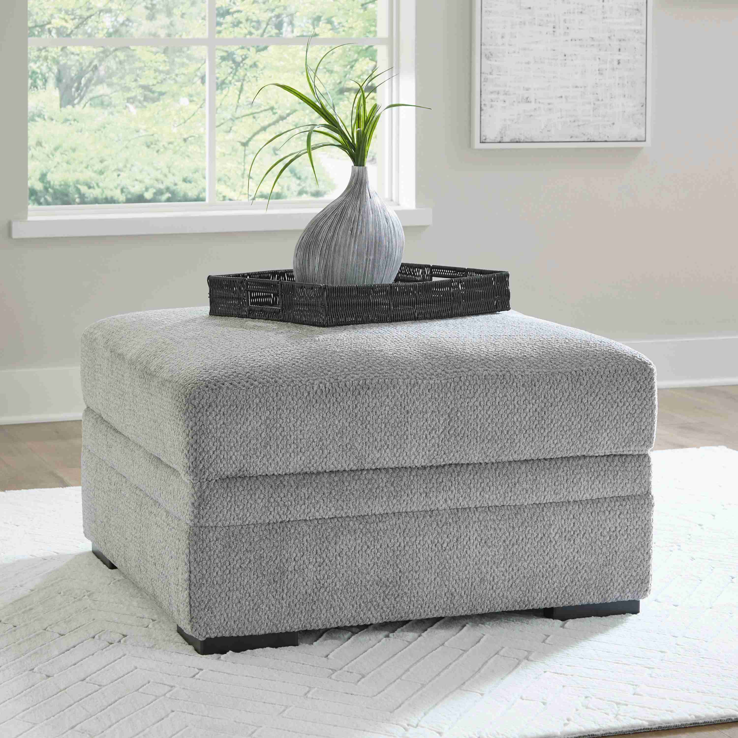 Signature Design by Ashley Casselbury 52906U1 Oversized Swivel Chair and Ottoman - Image 3
