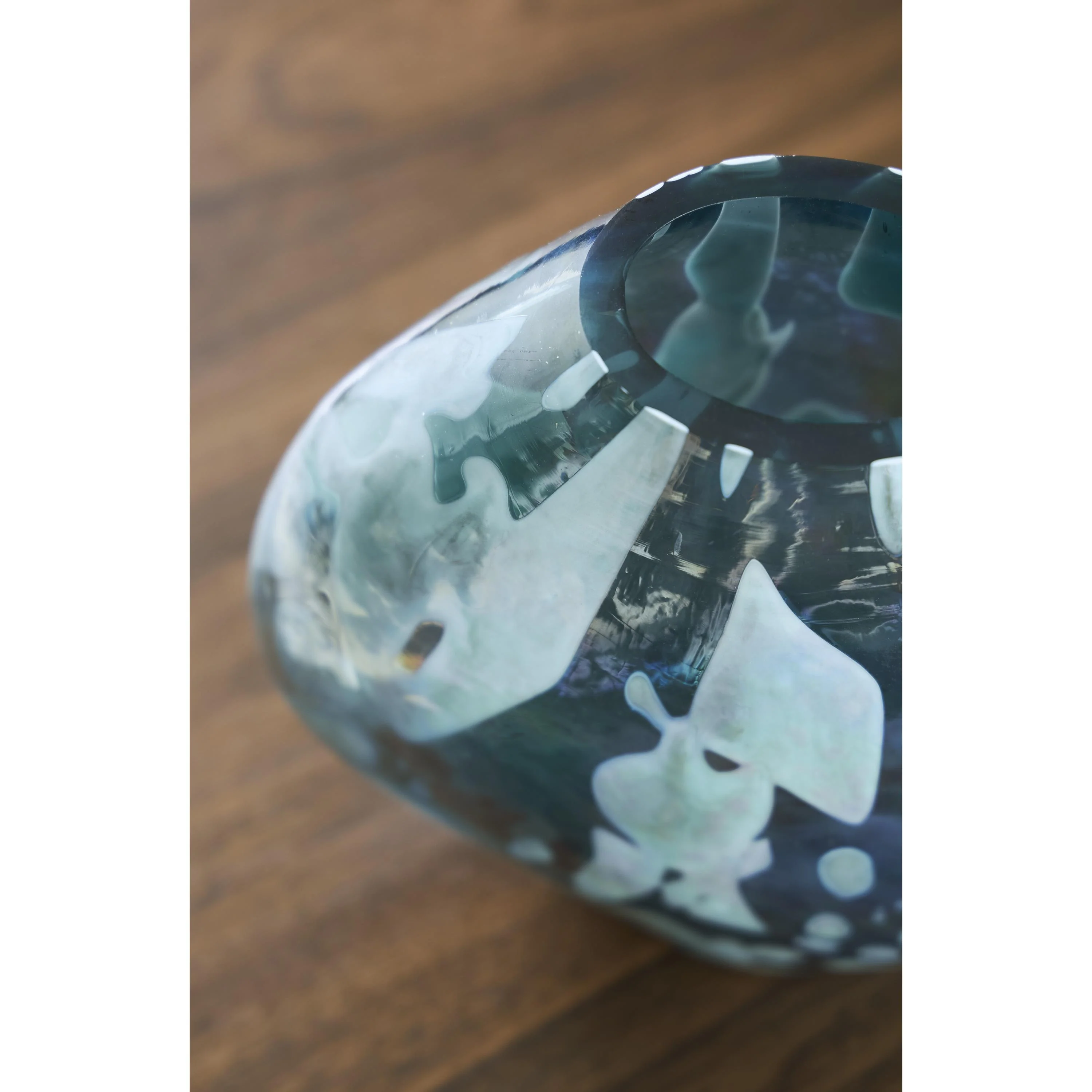 Signature Design by Ashley Cartshaw A2000738 Vase - Image 3
