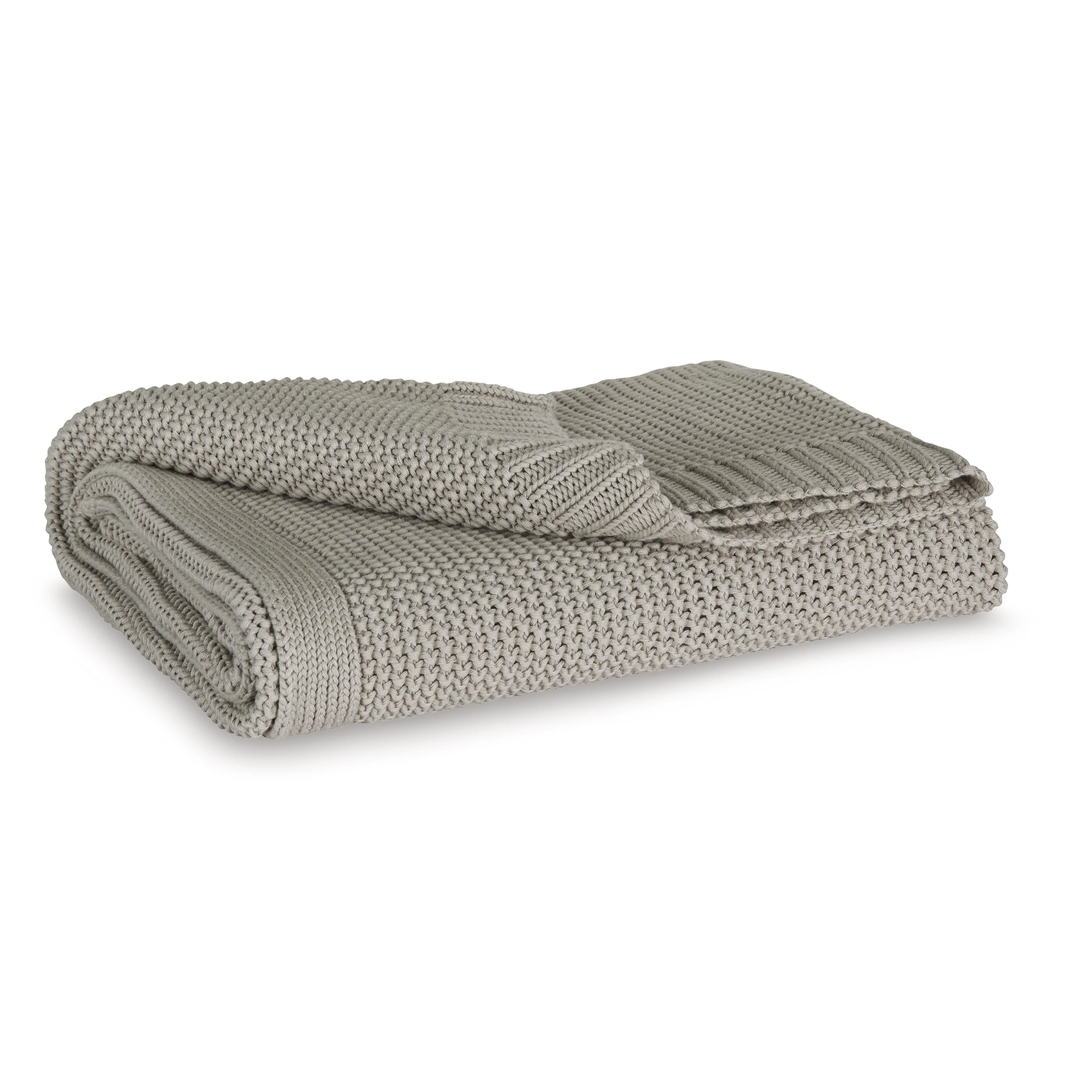 Signature Design by Ashley Gayelery A1001085 Throw - Image 1