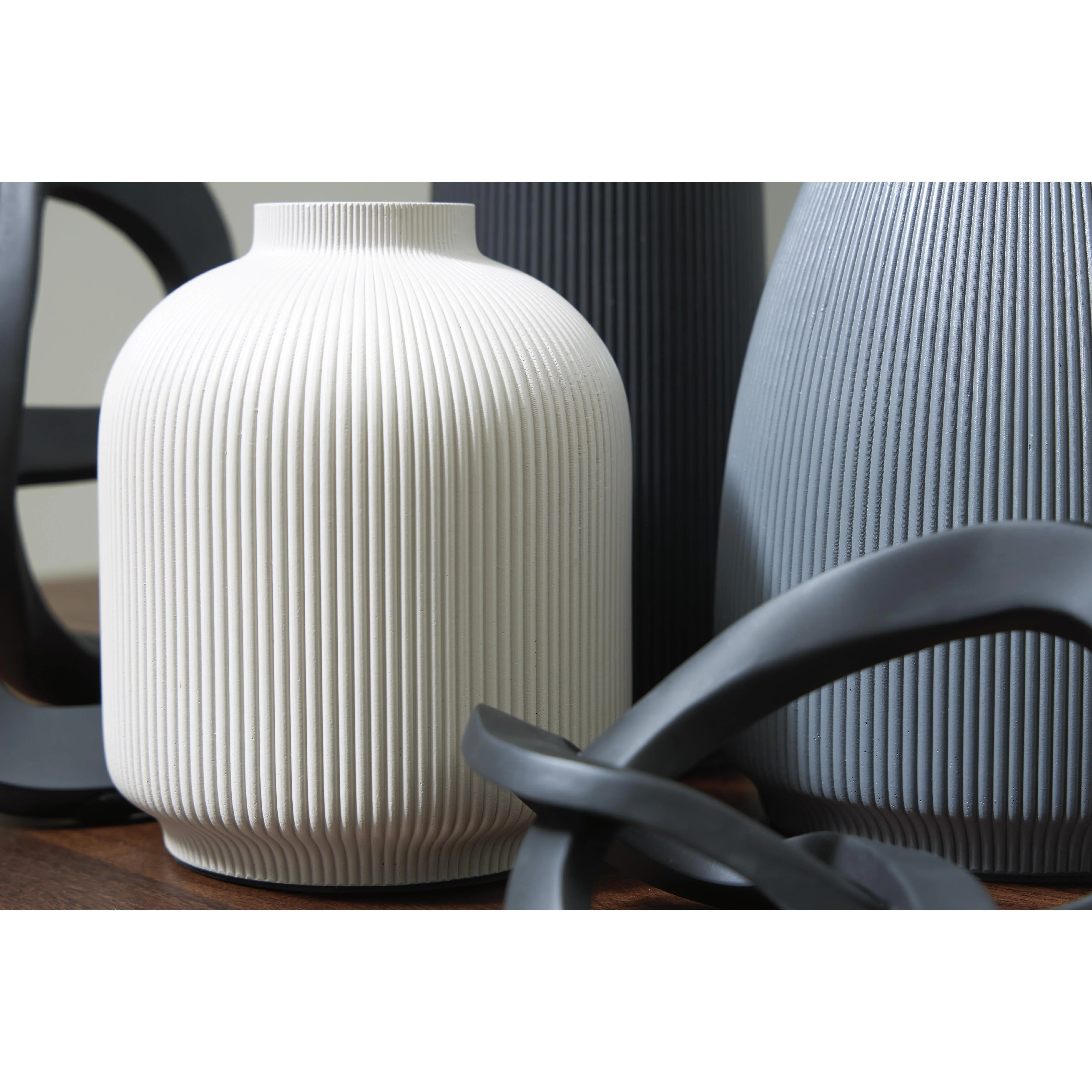 Signature Design by Ashley Leithick A2C00211 Accessory Set - Image 3
