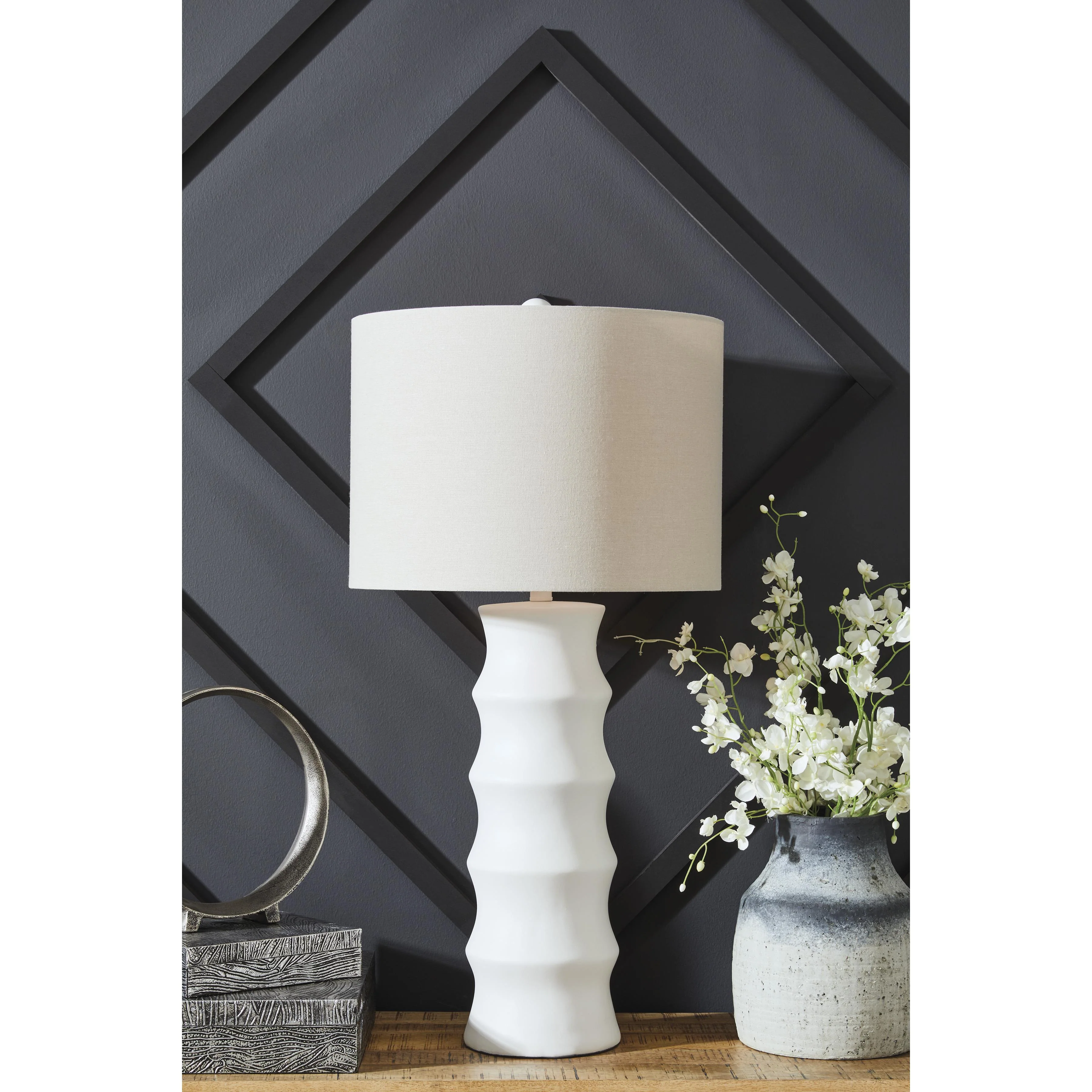 Signature Design by Ashley Veraleigh L235854 Poly Table Lamp - Image 2