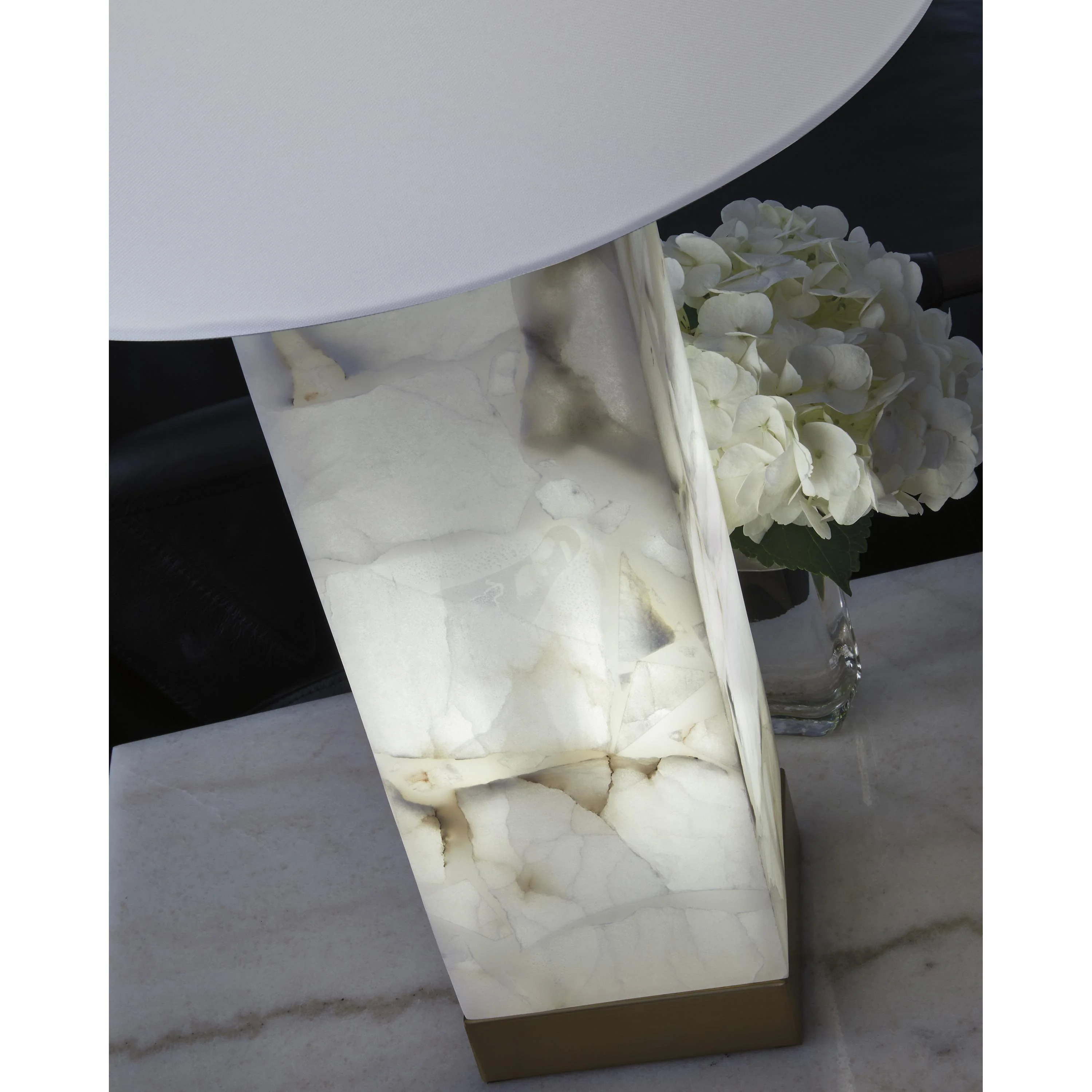 Signature Design by Ashley Linderfield L429094 Alabaster Table Lamp - Image 3