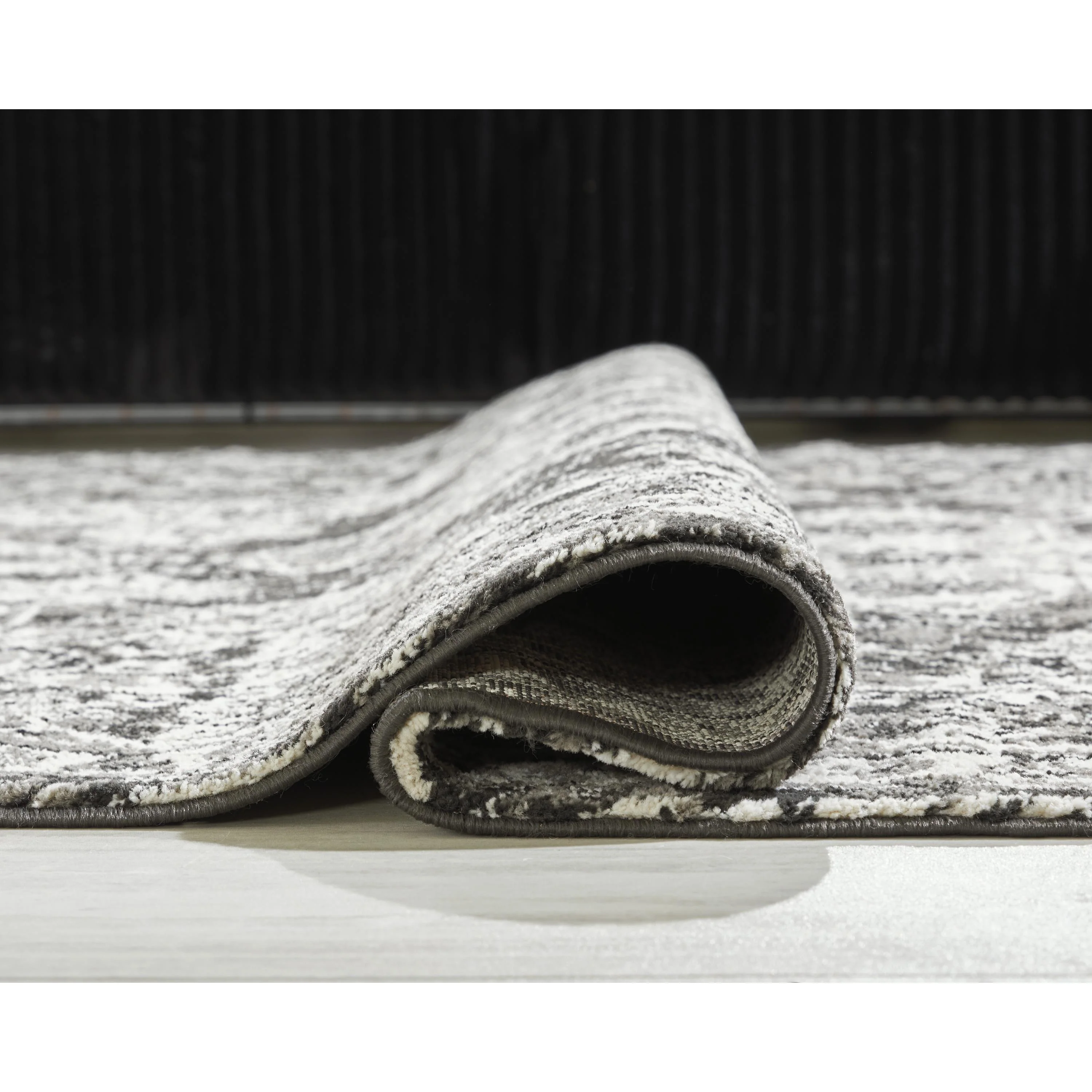 Signature Design by Ashley Glennisman R407272 Medium Rug - Image 3