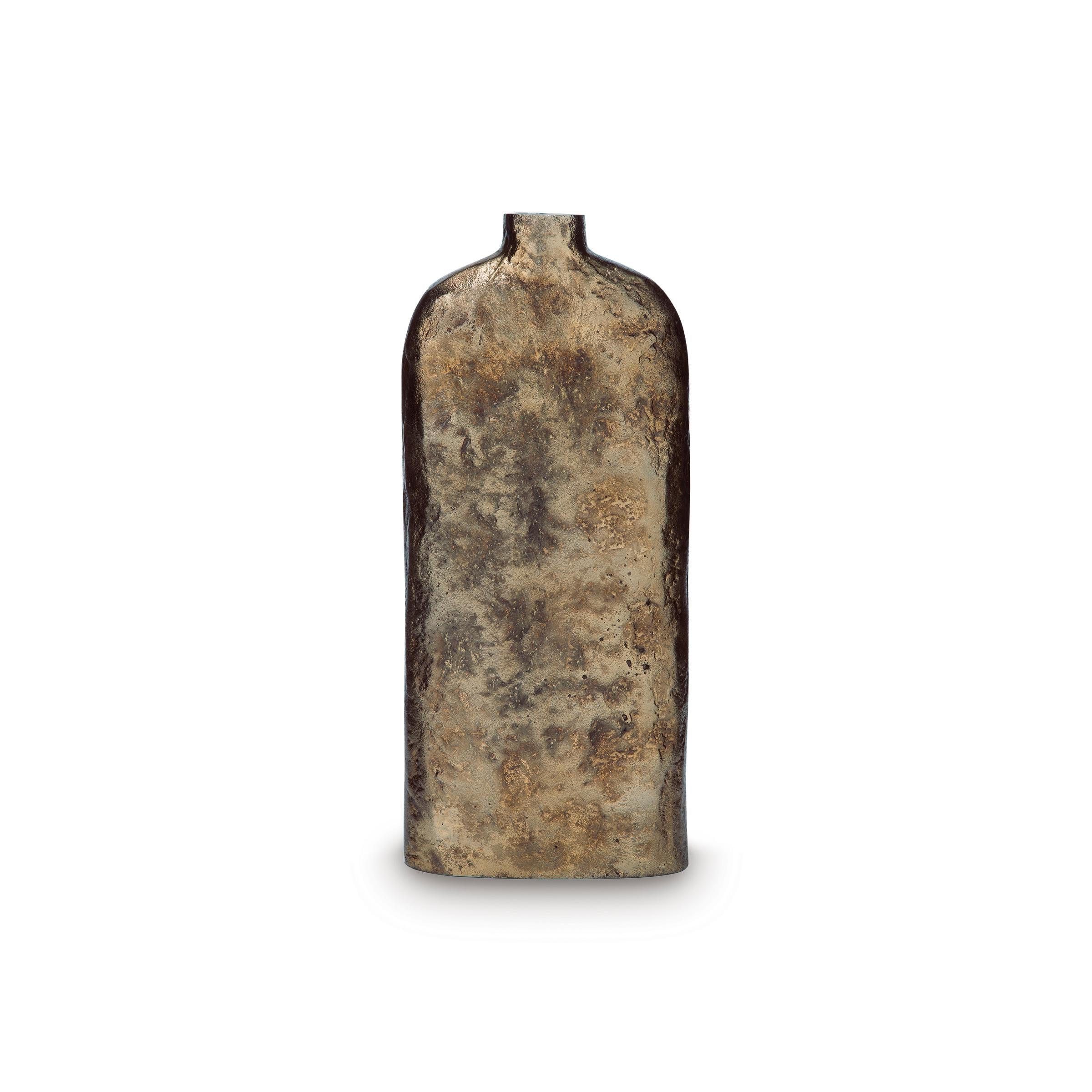 Signature Design by Ashley Wallmond A2000821 Vase - Image 1