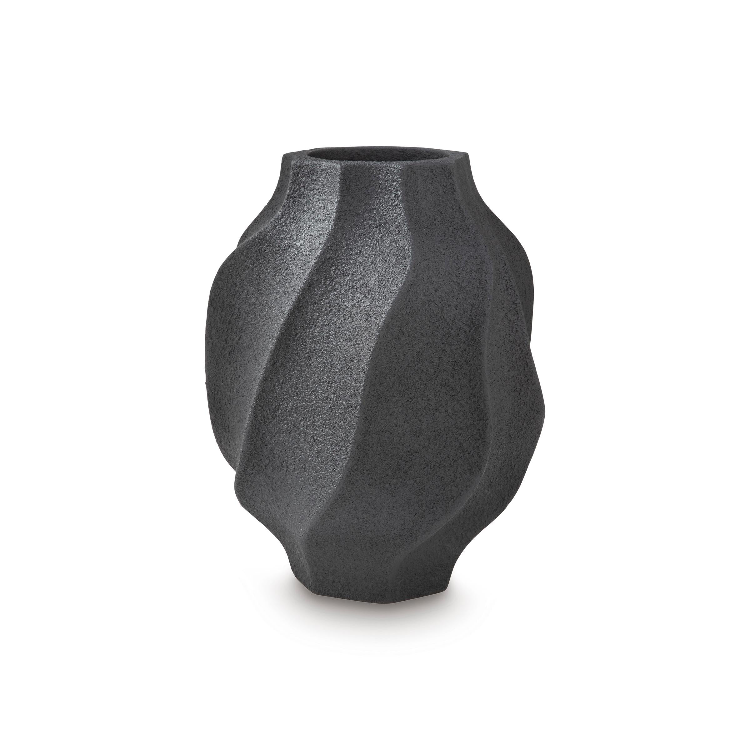 Signature Design by Ashley Judworth A2000875 Vase - Image 1
