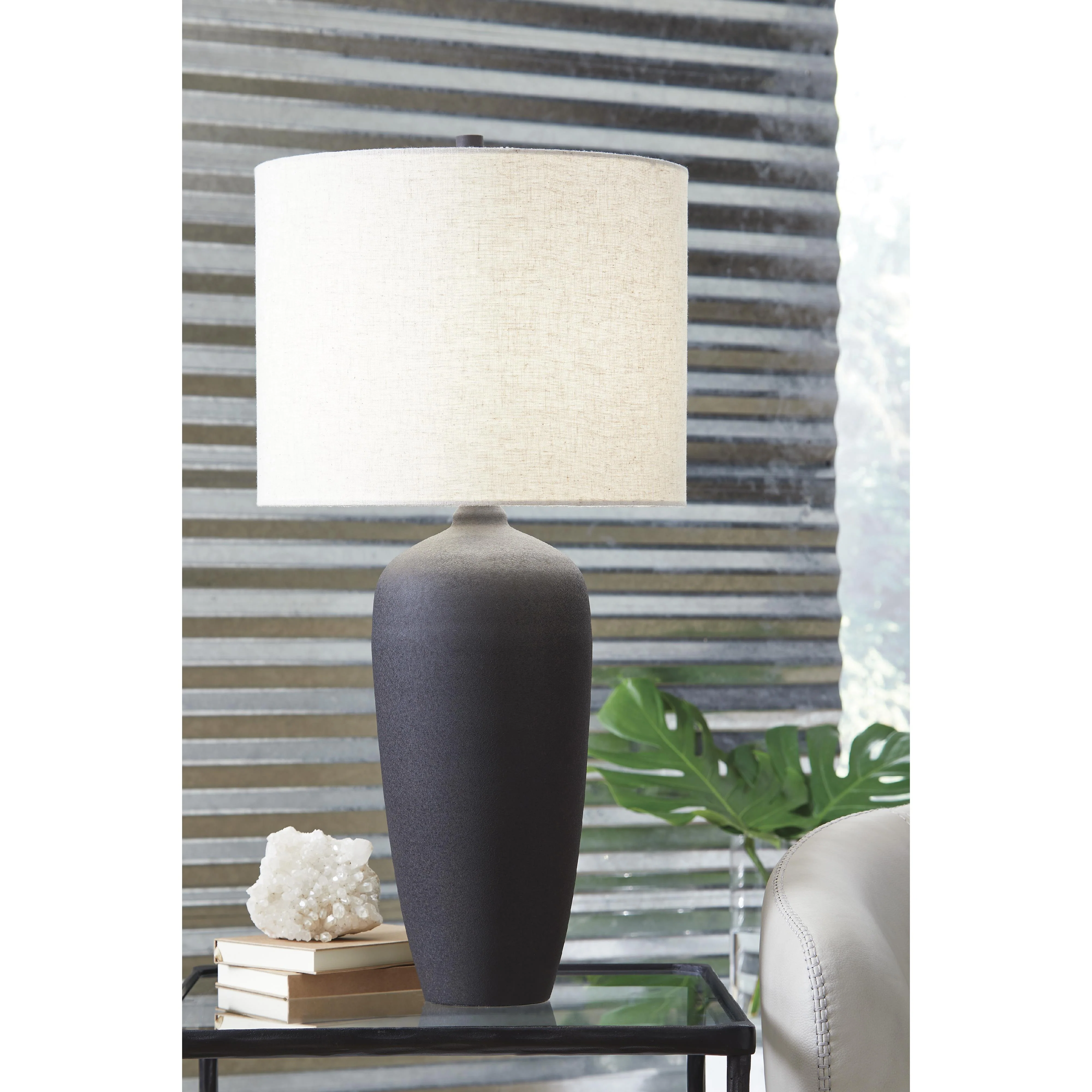 Signature Design by Ashley Ryenburg L207584 Metal Table Lamp - Image 2
