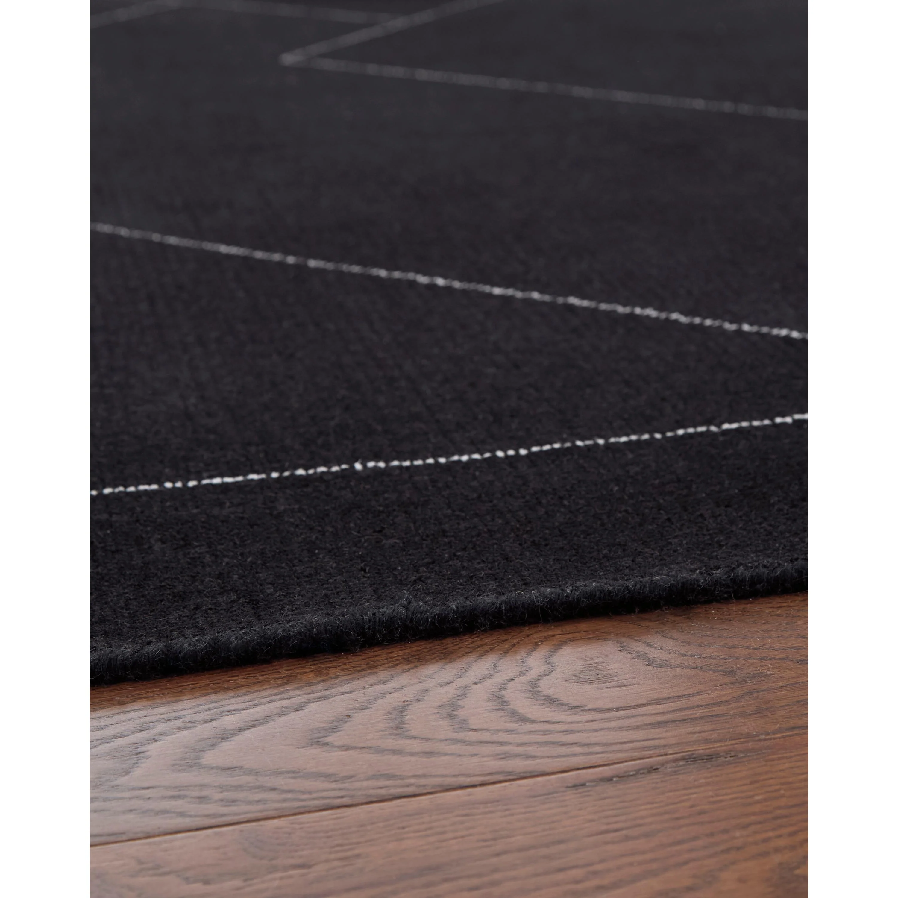 Signature Design by Ashley Marav R407532 Medium Rug - Image 3