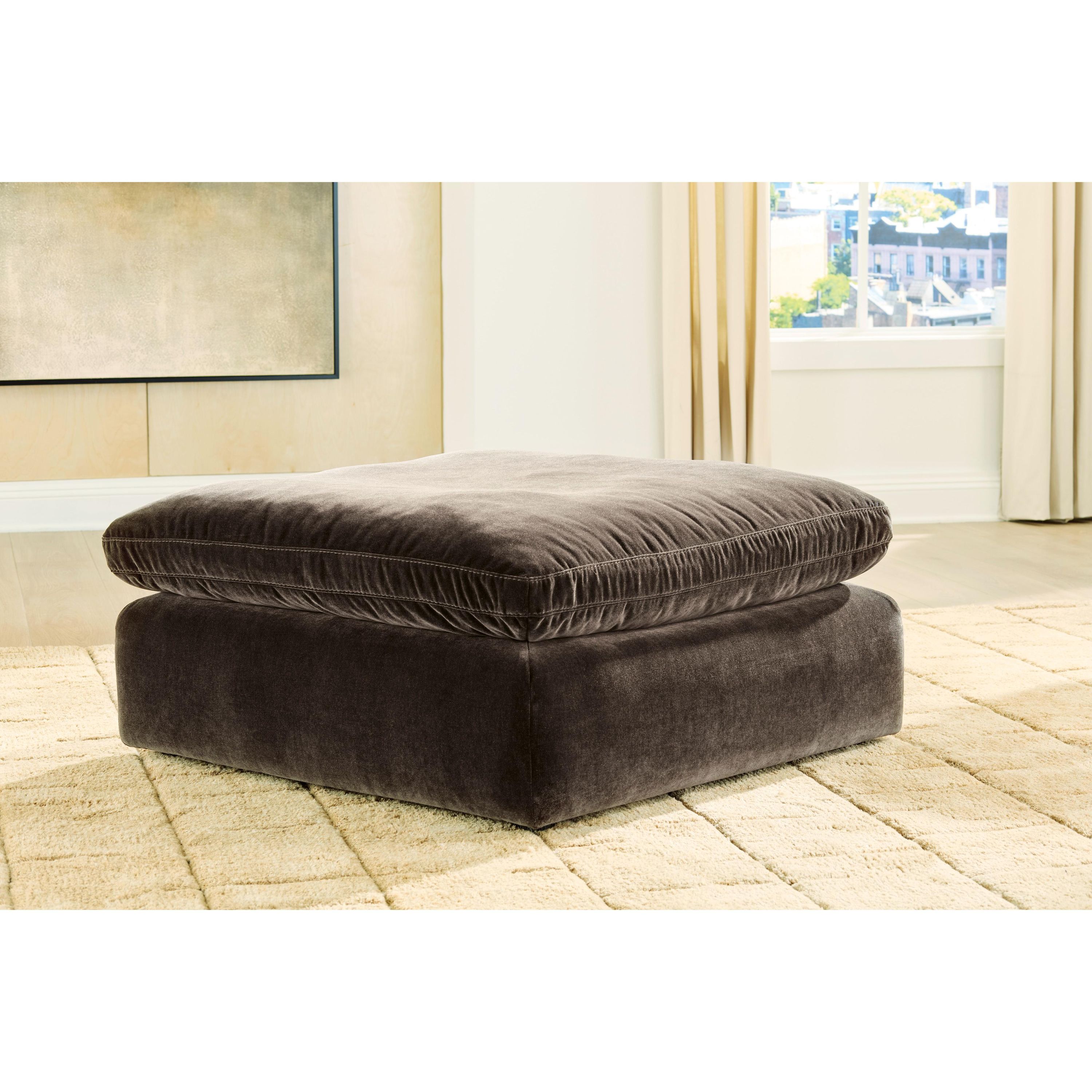 Benchcraft Maxton Heights Fabric Ottoman 6780708 - Image 3