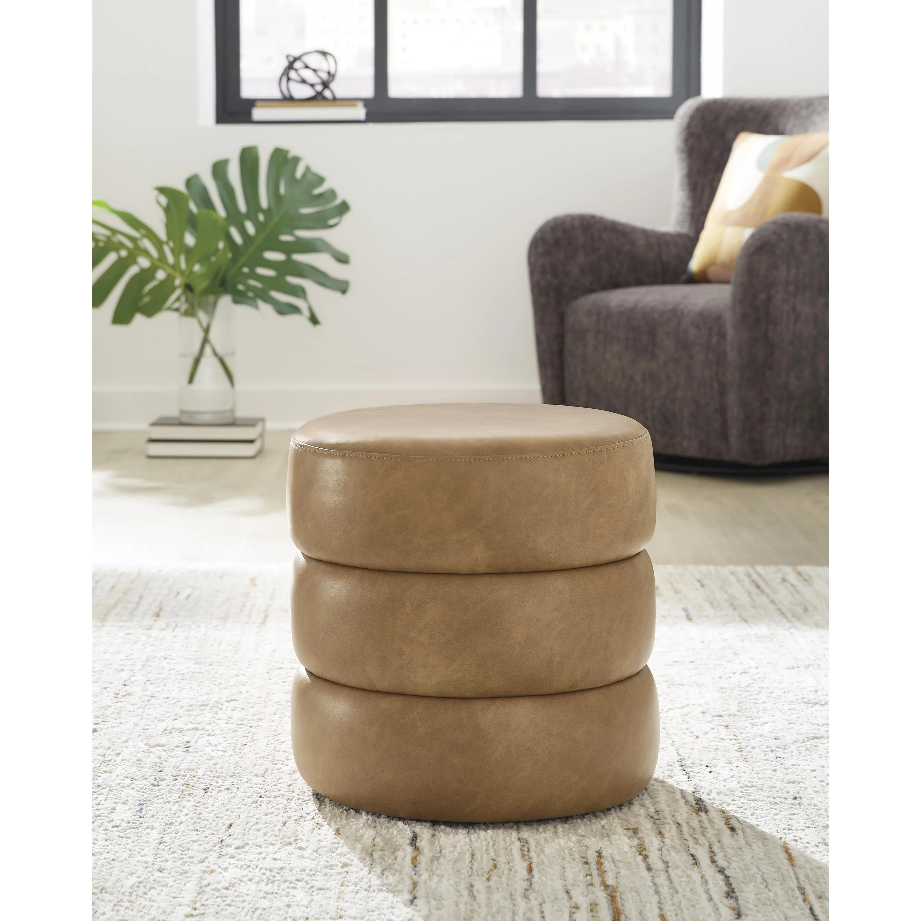 Signature Design by Ashley Ummi Leather Look Ottoman A3000791 - Image 2