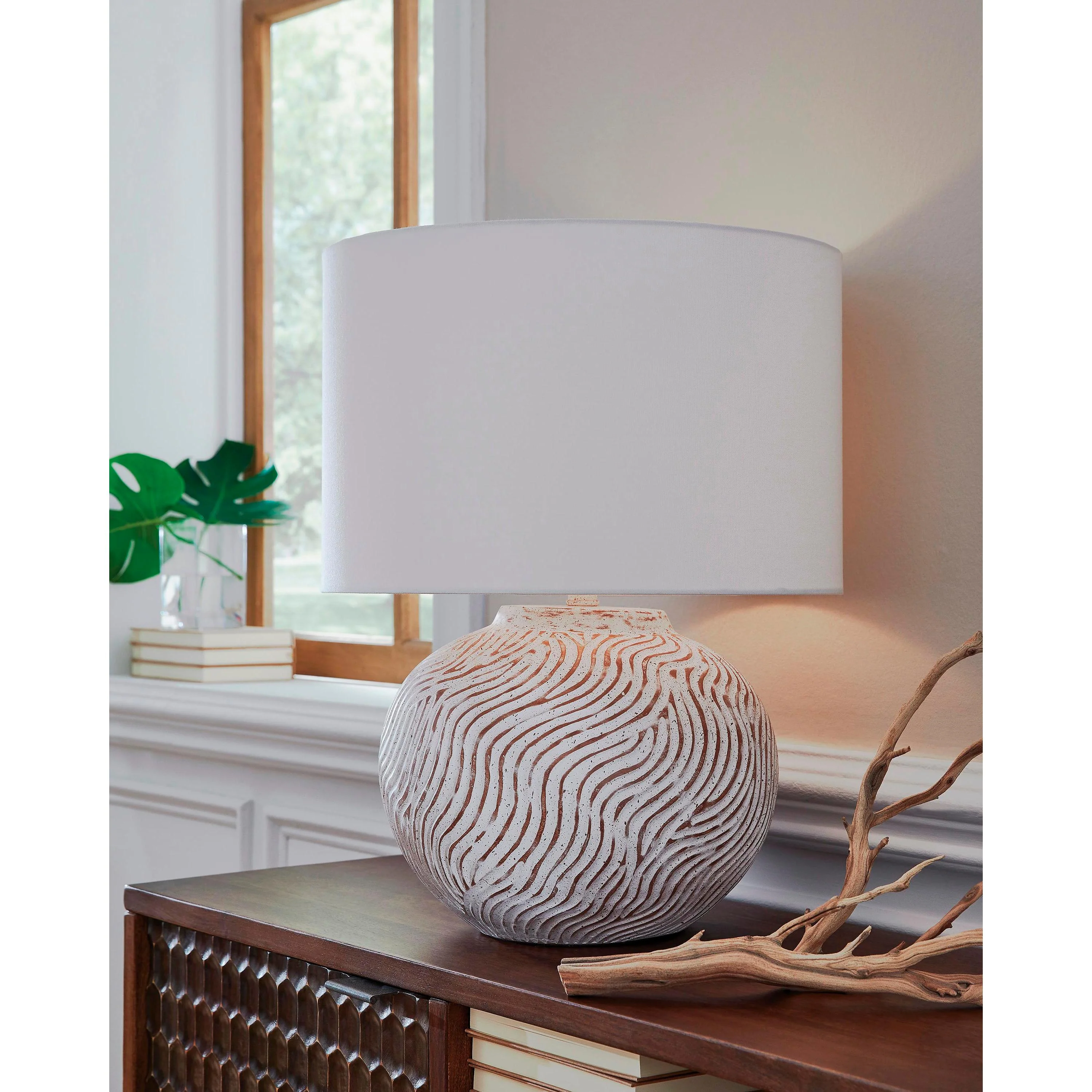 Signature Design by Ashley Vien Table Lamp L100894 - Image 2